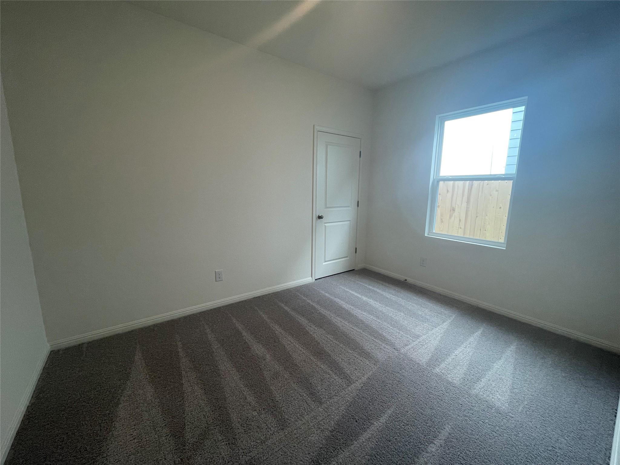 501 Redfish Ln Property Photo 9