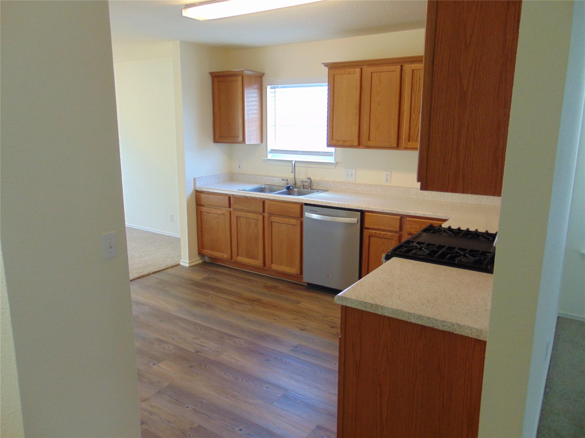 15209 Bullace St Property Photo 3
