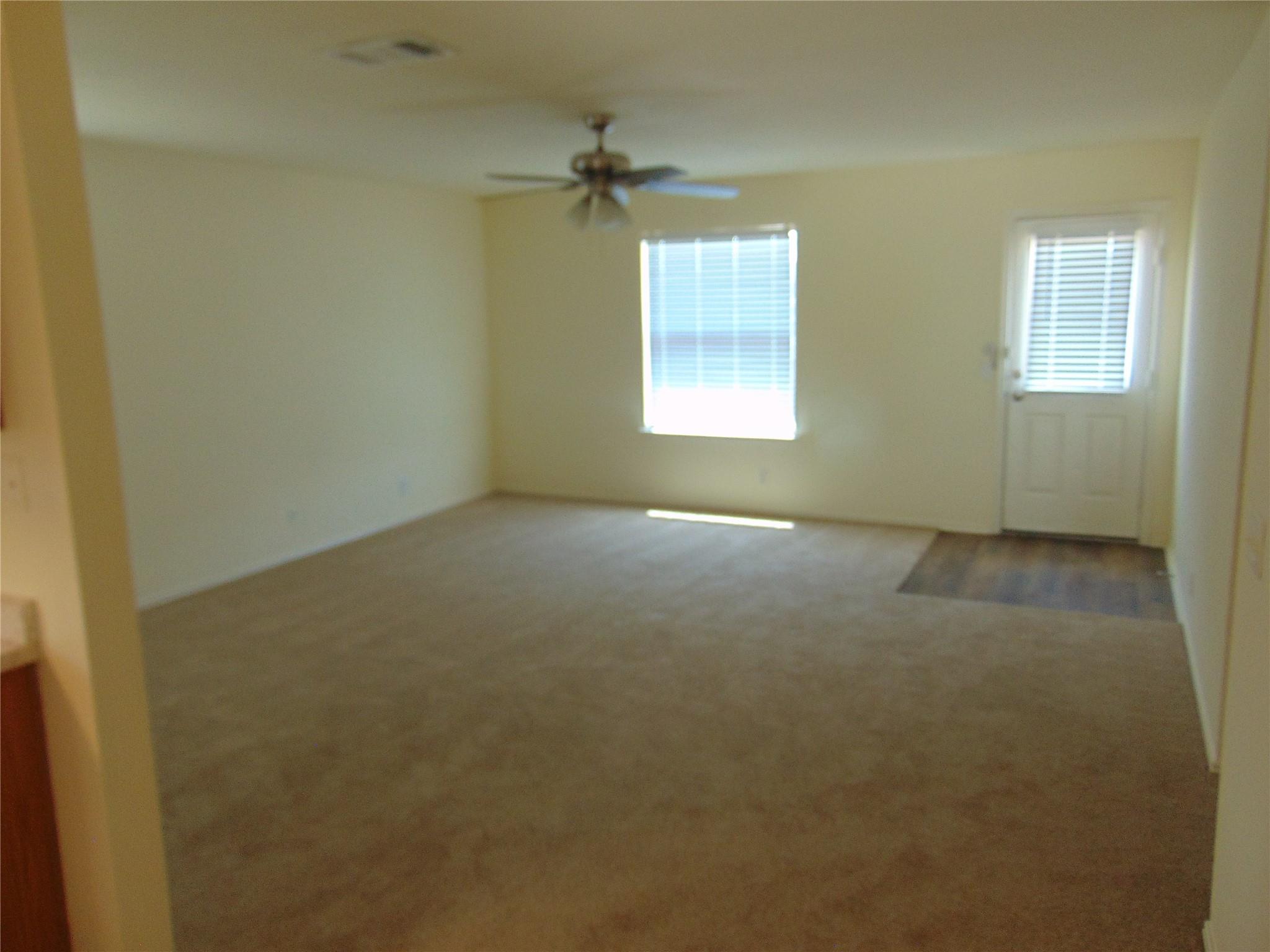 15209 Bullace St Property Photo 6