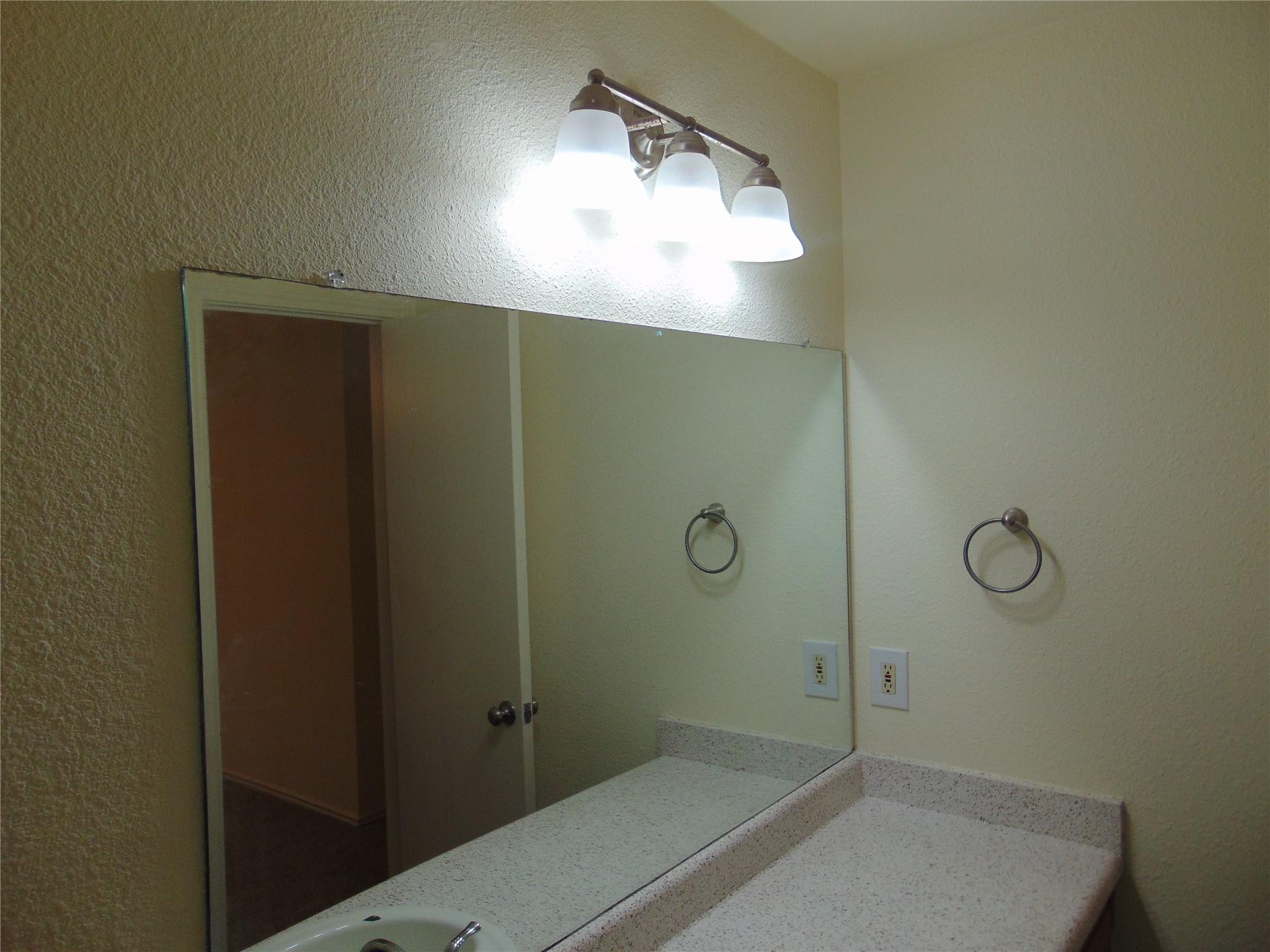 15209 Bullace St Property Photo 13