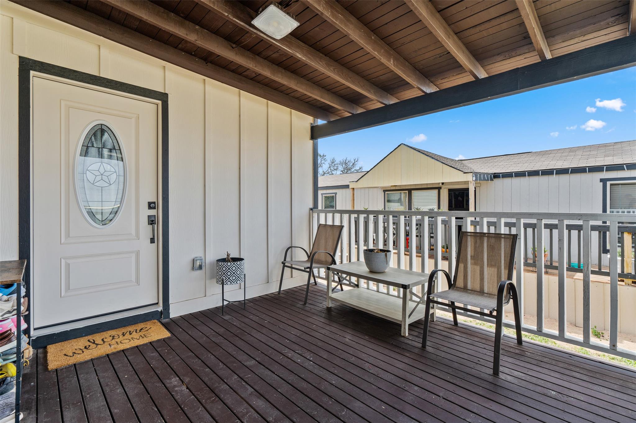 107 La Flor Dr Property Photo 2