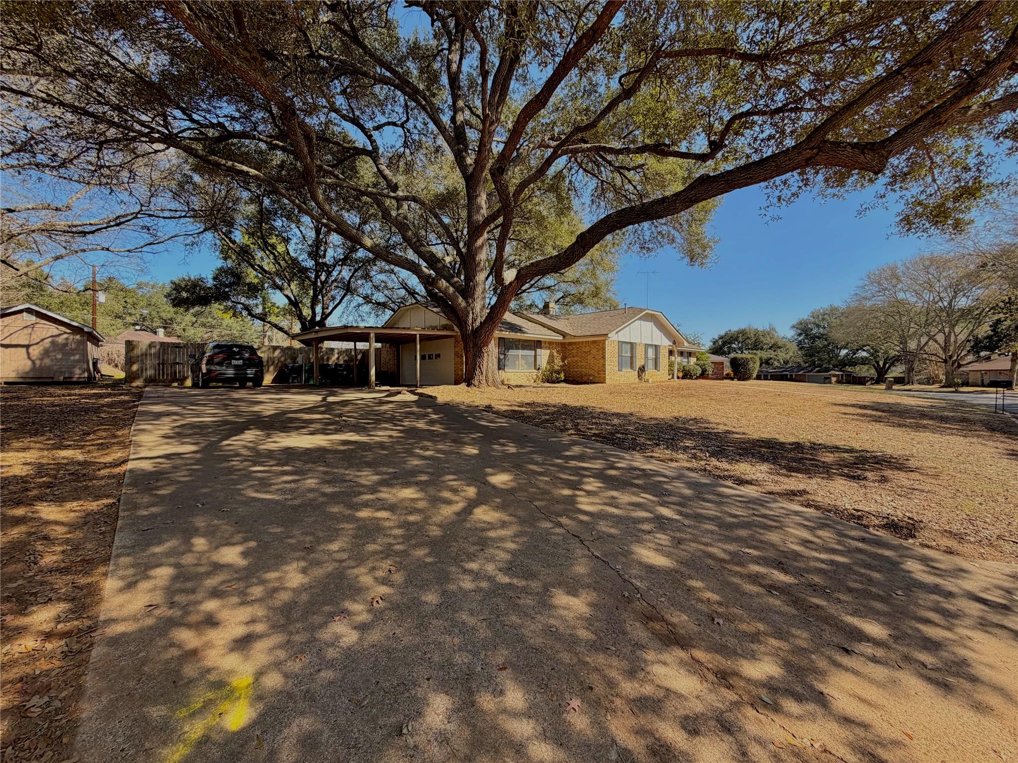 1203 Hollis Dr Property Photo 1