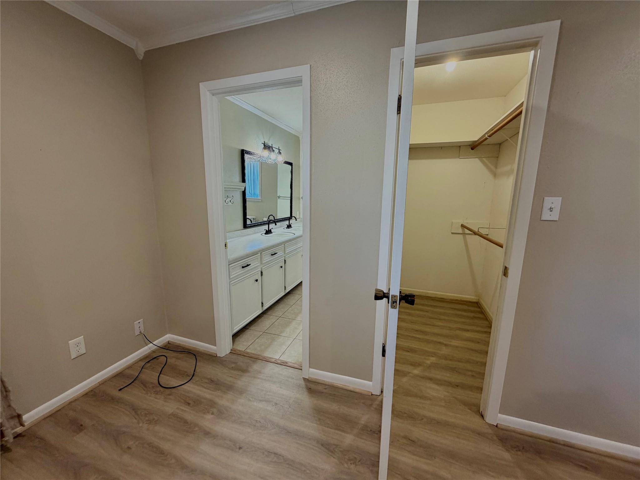 1203 Hollis Dr Property Photo 12