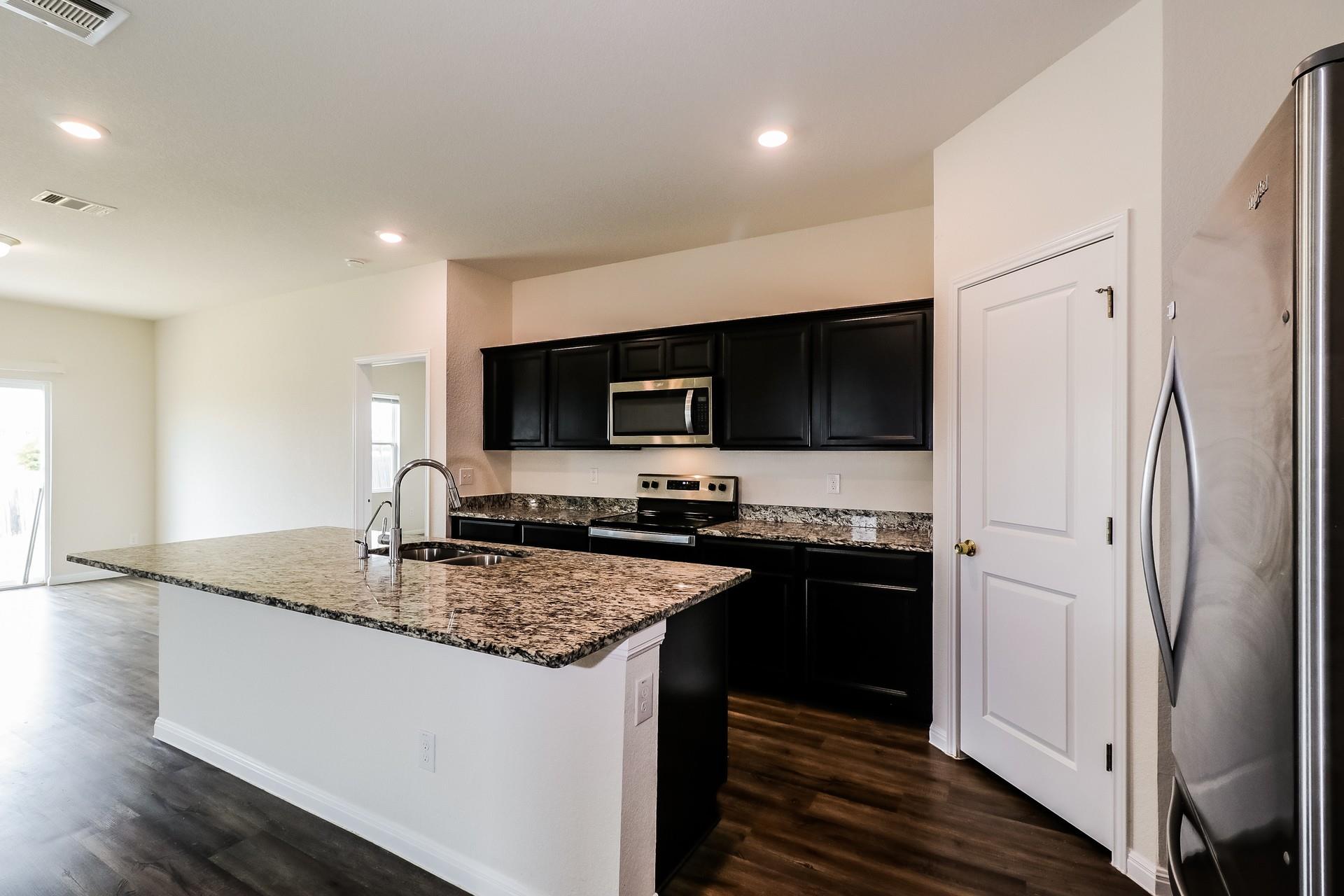 12601 Samuel Adams None Property Photo 5