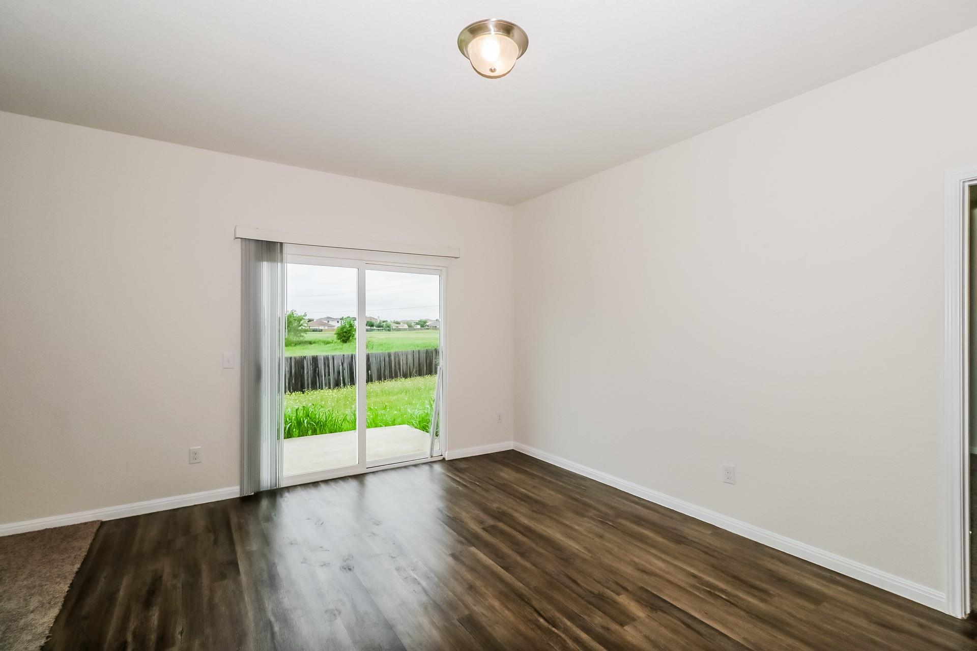 12601 Samuel Adams None Property Photo 10