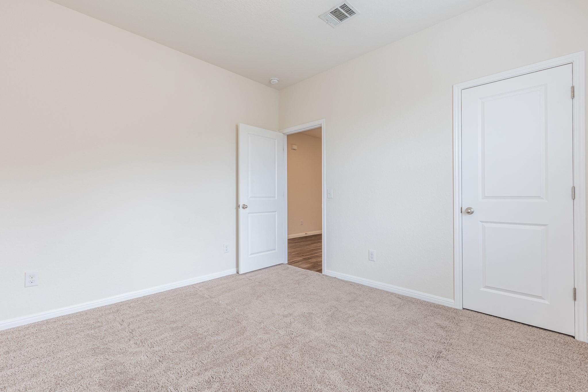 12601 Samuel Adams None Property Photo 10