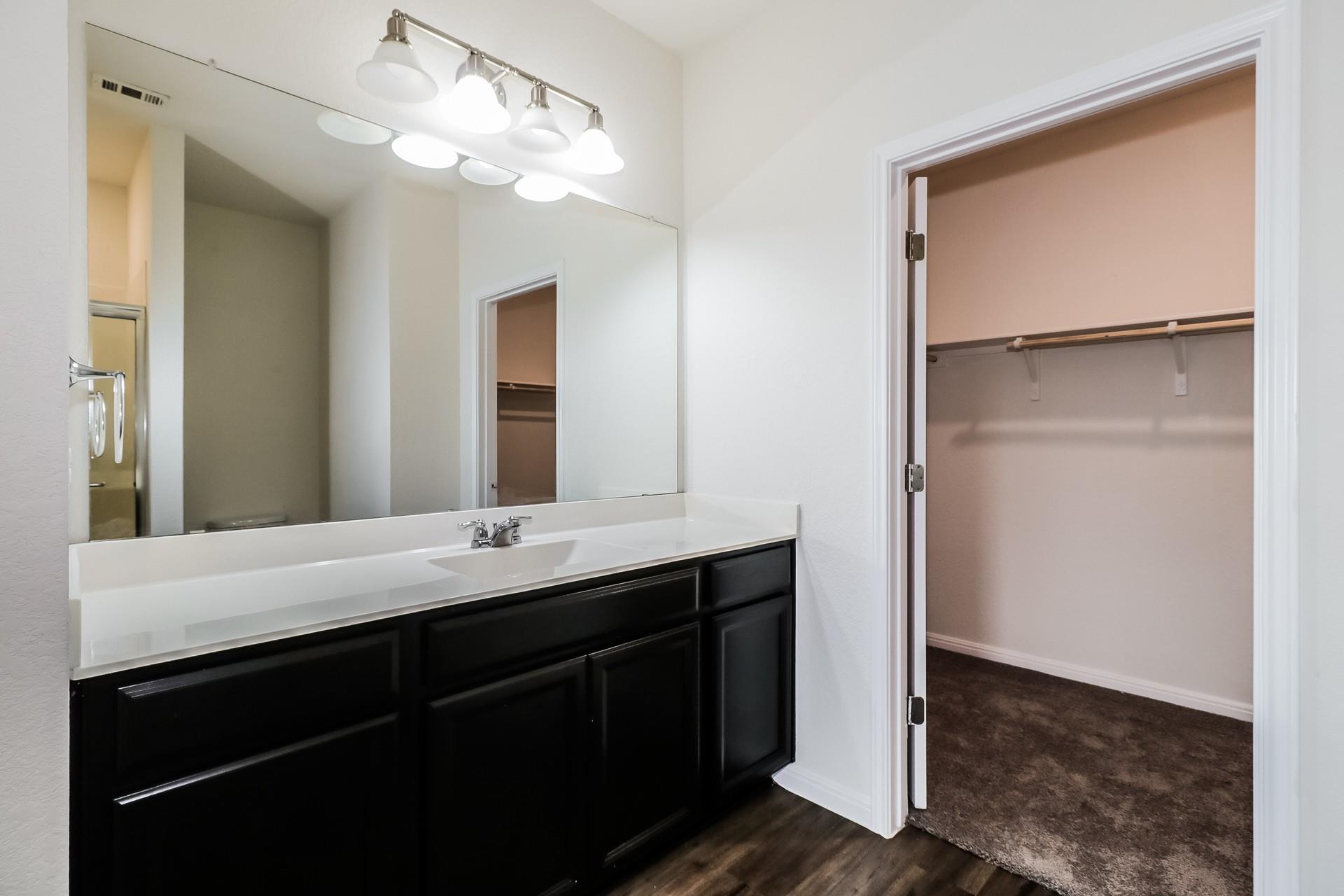 12601 Samuel Adams None Property Photo 14