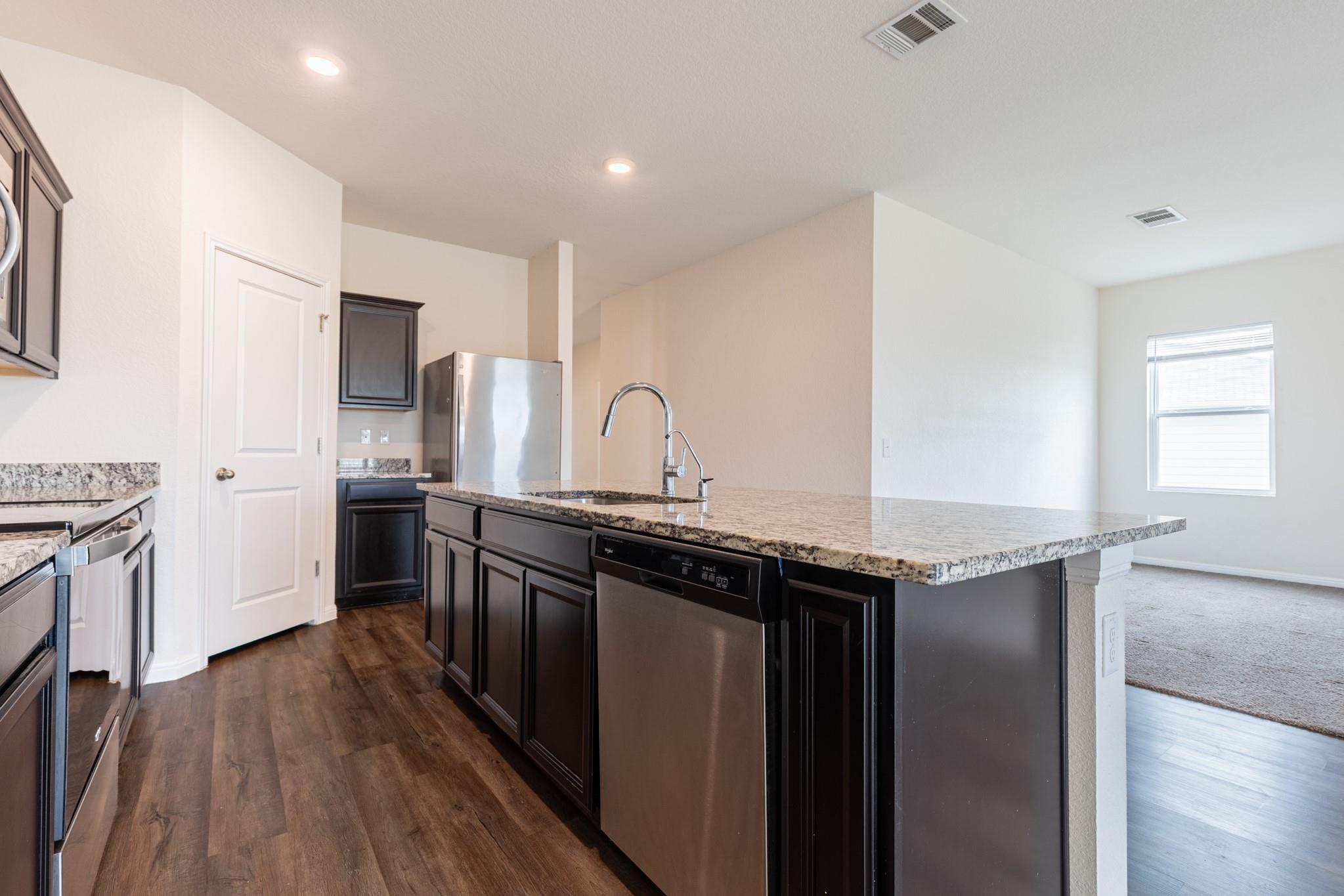 12601 Samuel Adams None Property Photo 16