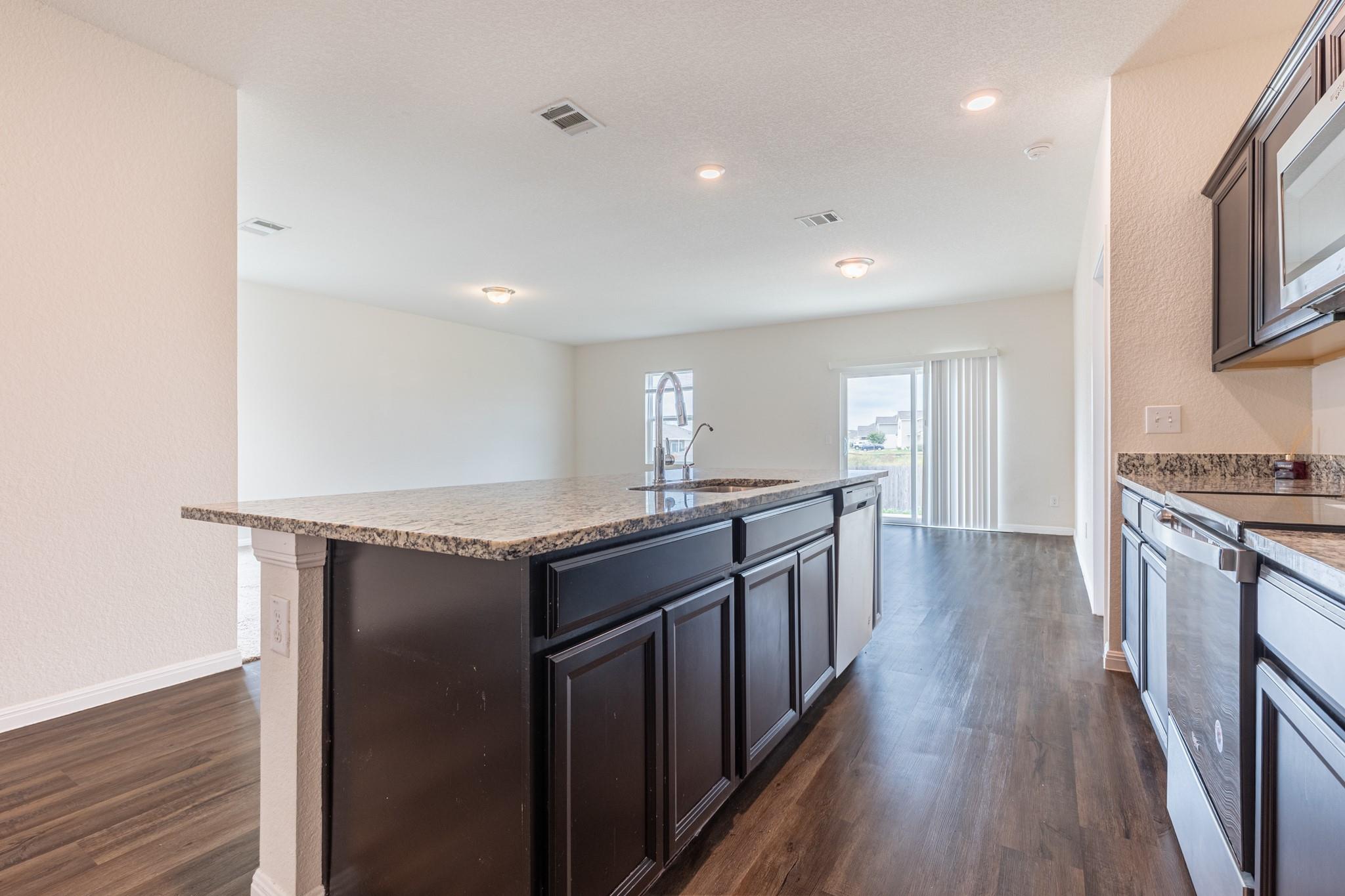 12601 Samuel Adams None Property Photo 17