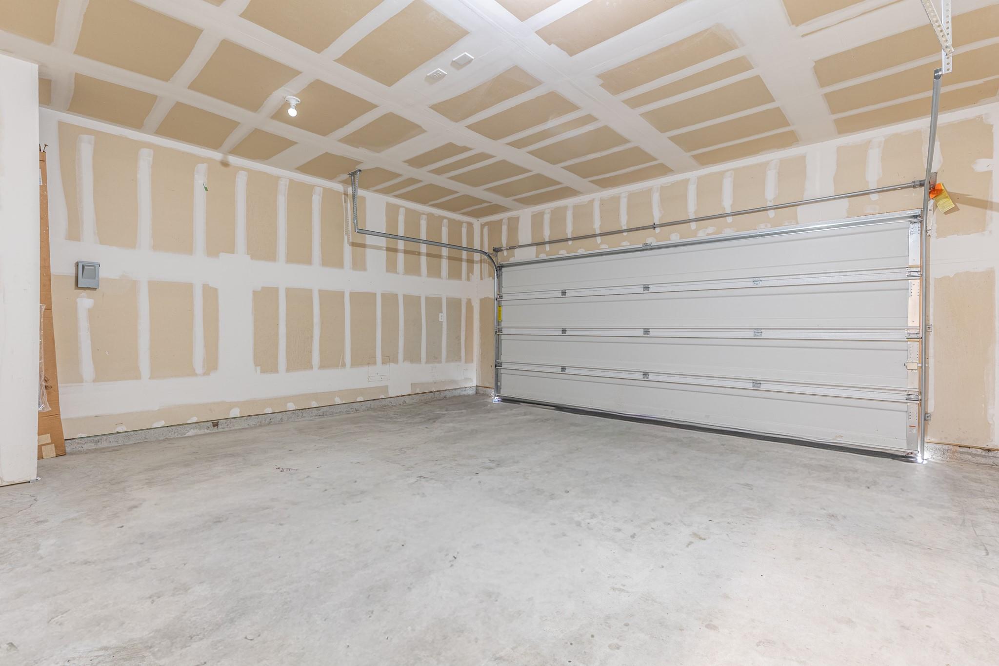 12601 Samuel Adams None Property Photo 29