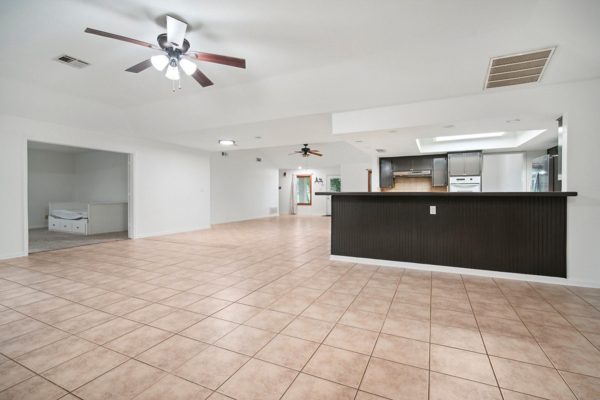 3106 E Palm Valley Blvd Property Photo 12