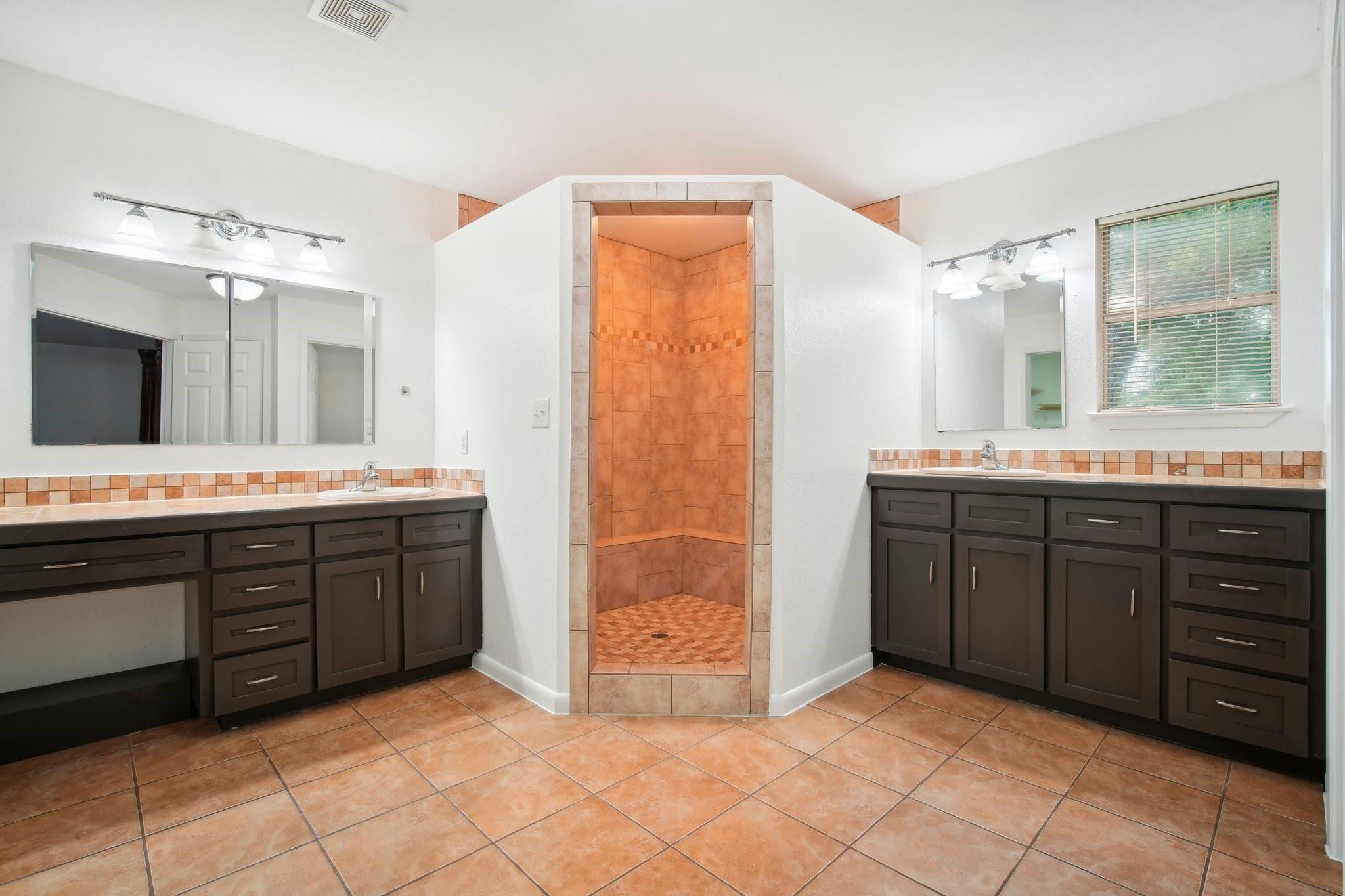 3106 E Palm Valley Blvd Property Photo 19