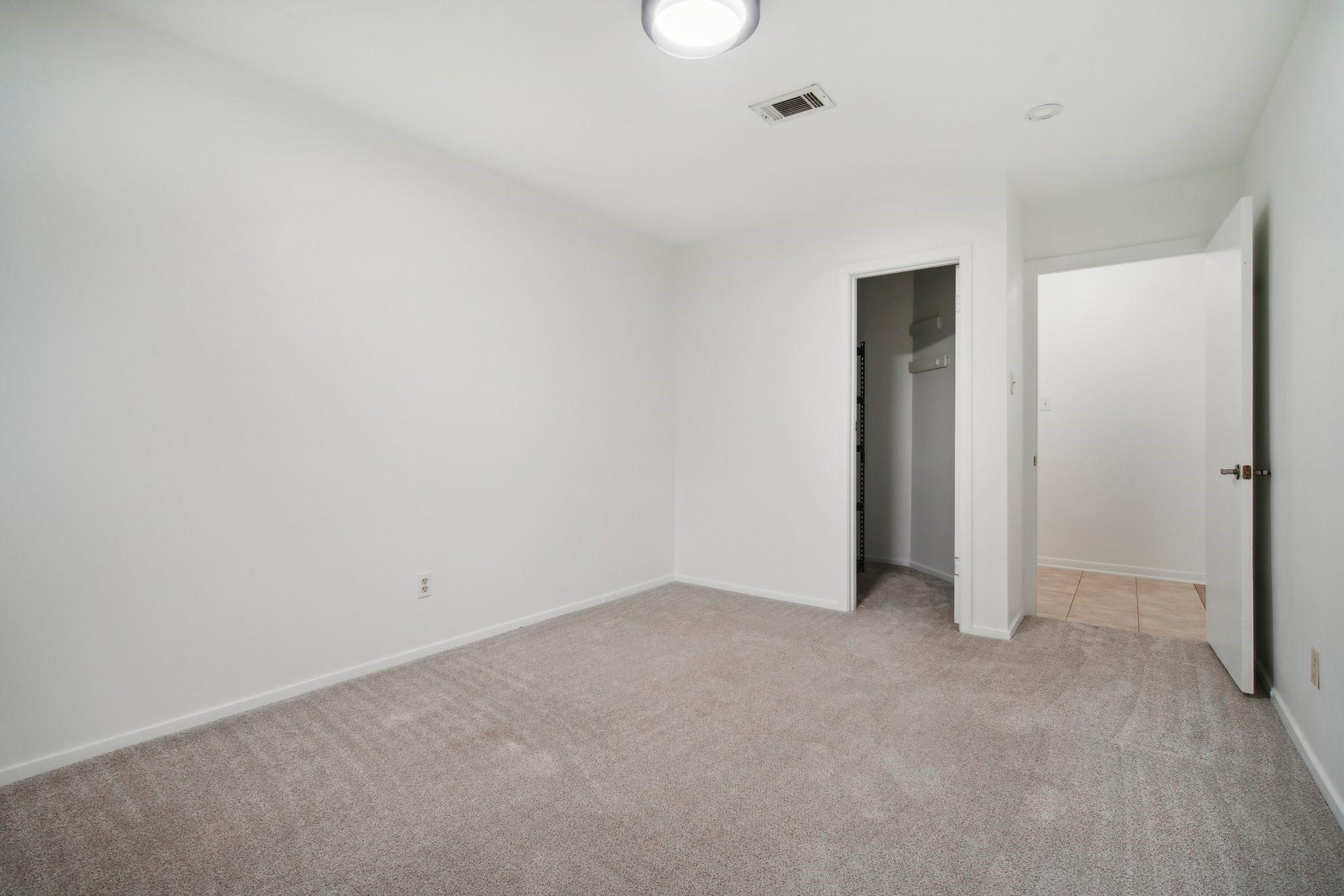 3106 E Palm Valley Blvd Property Photo 27