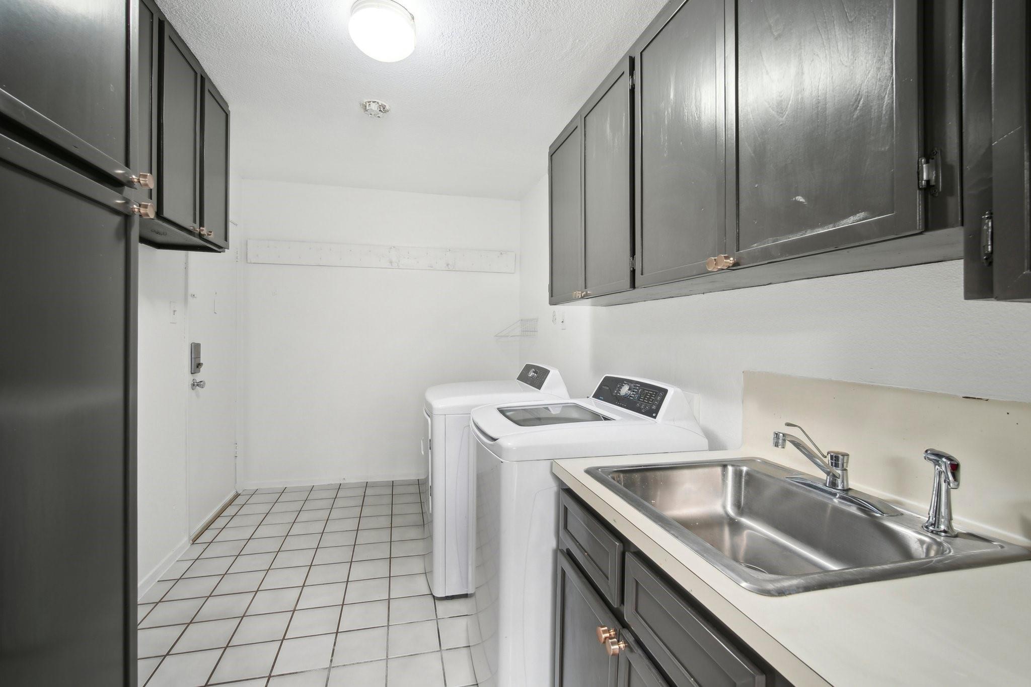 3106 E Palm Valley Blvd Property Photo 28