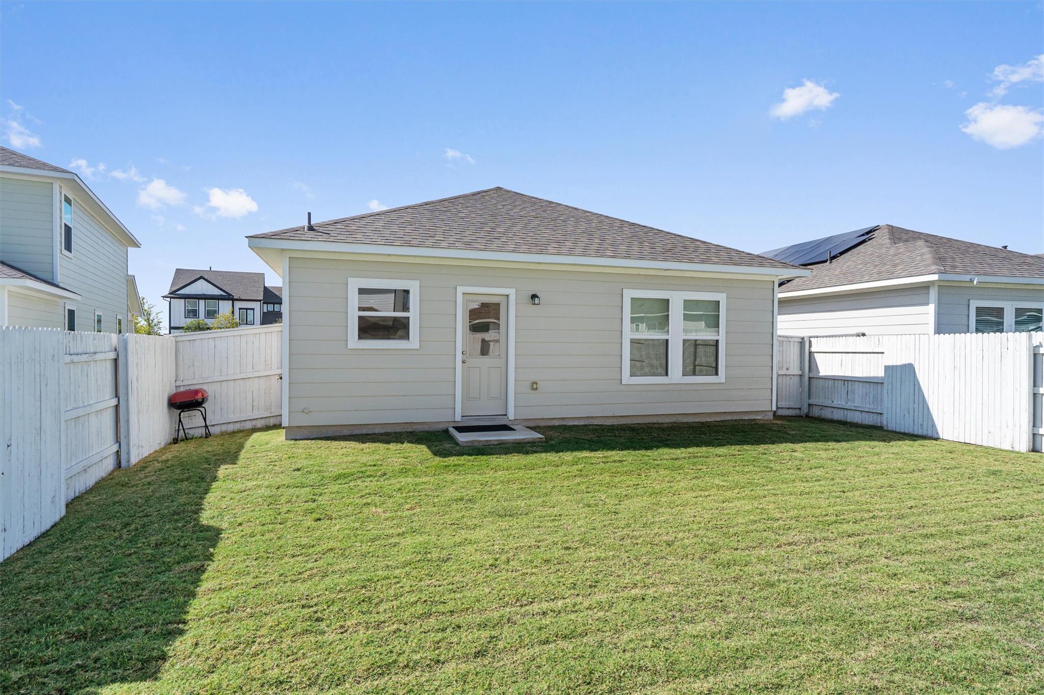 122 Bluestem Dr Property Photo 2