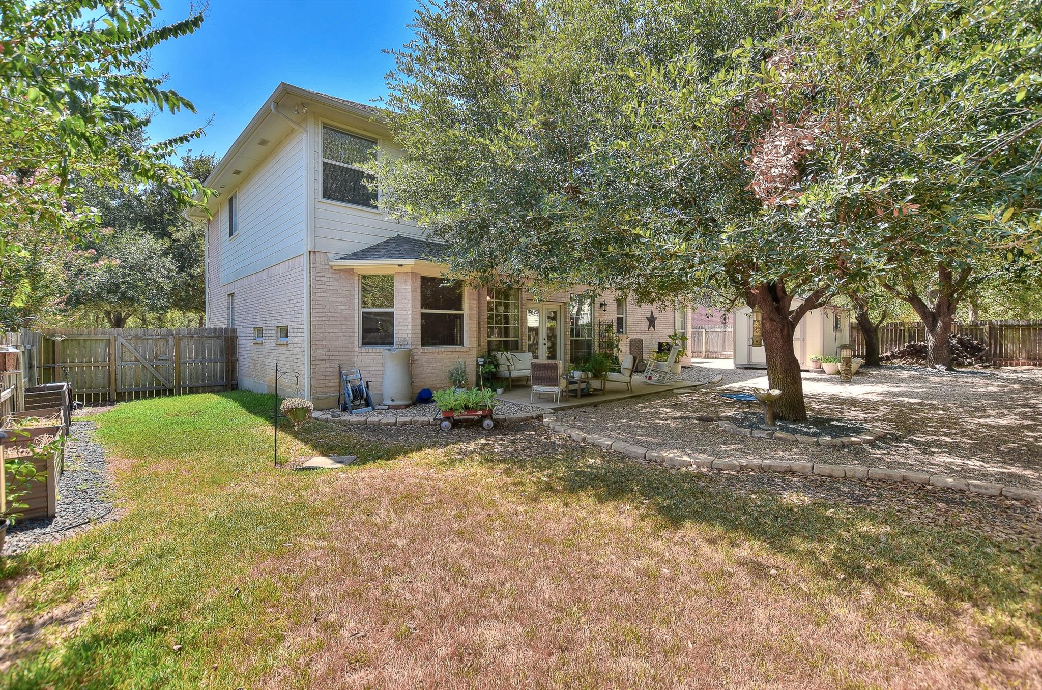 455 Logan Rd Rd Property Photo 3
