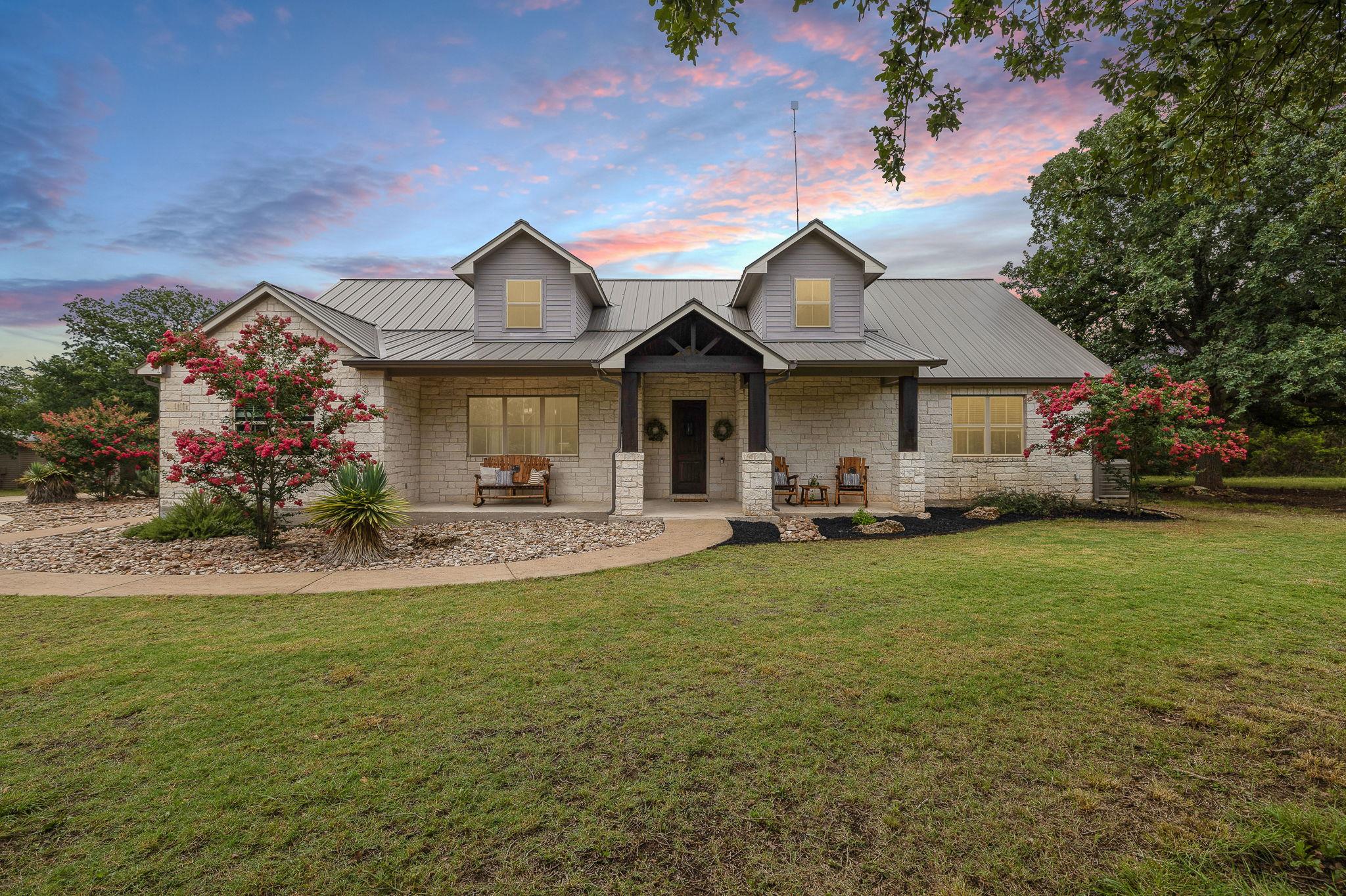 200 Spears Ranch Rd Property Photo 1