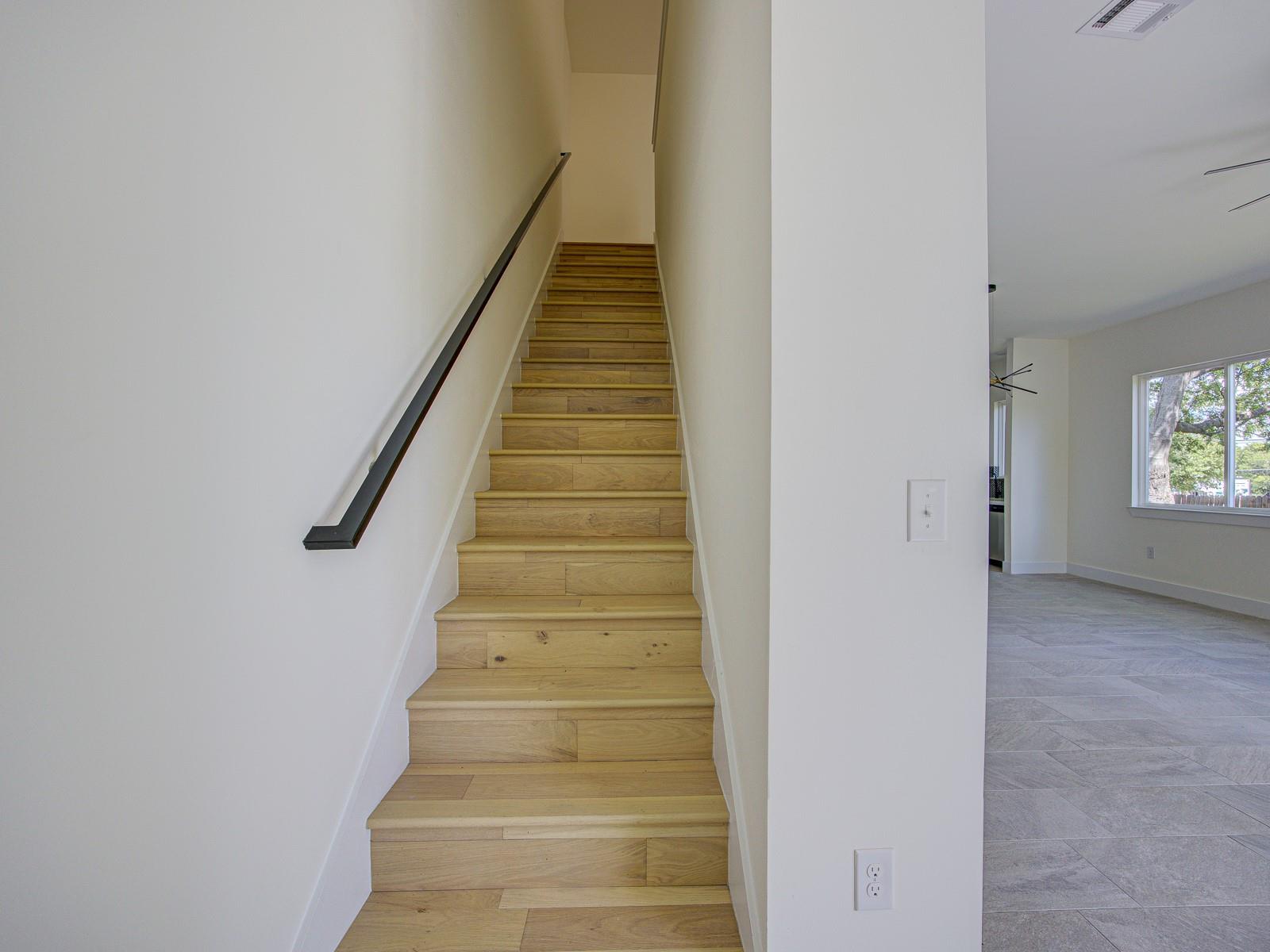 2005 Uphill Ln #a Property Photo 20