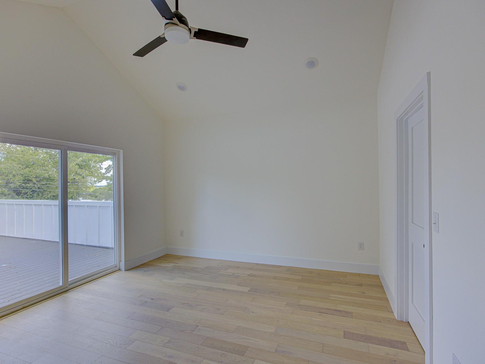 2005 Uphill Ln #a Property Photo 22