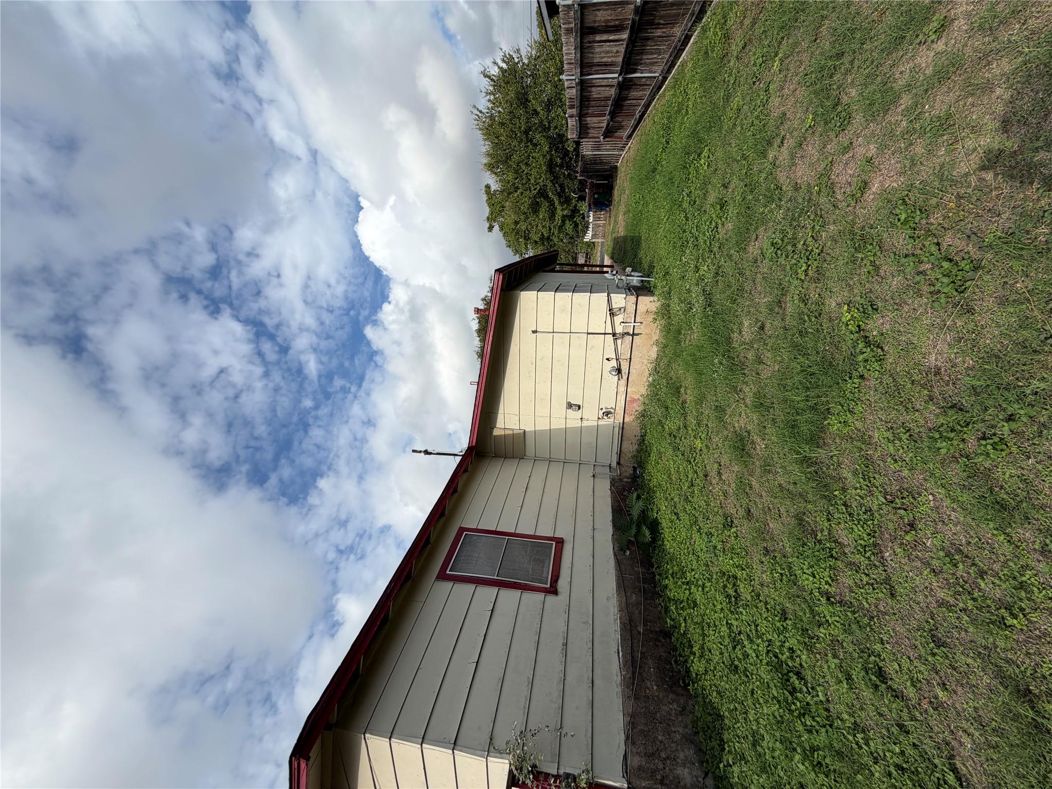 7305 Providence Ave Property Photo 5