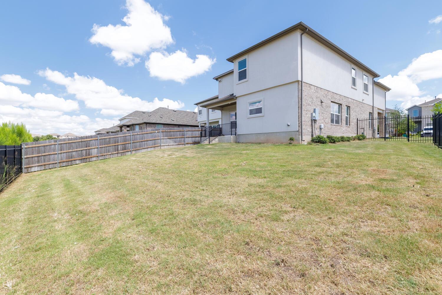8015 Purple Aster Pass Property Photo 23