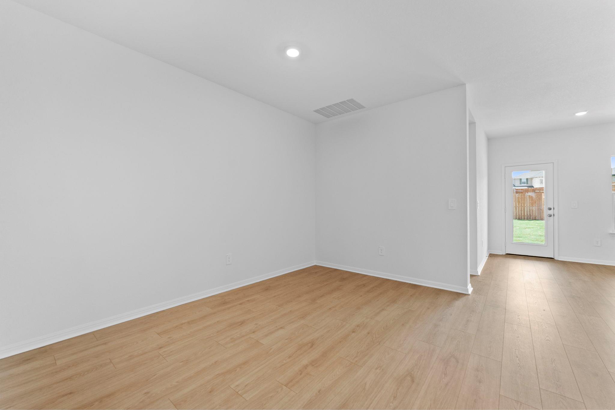 1813 Dandy Brush Dr Property Photo 12