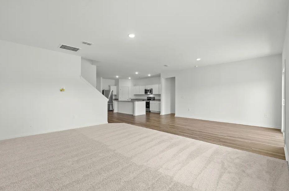 1424 Morris Loop Property Photo 13