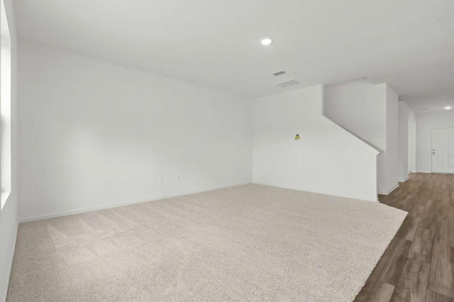 1424 Morris Loop Property Photo 15