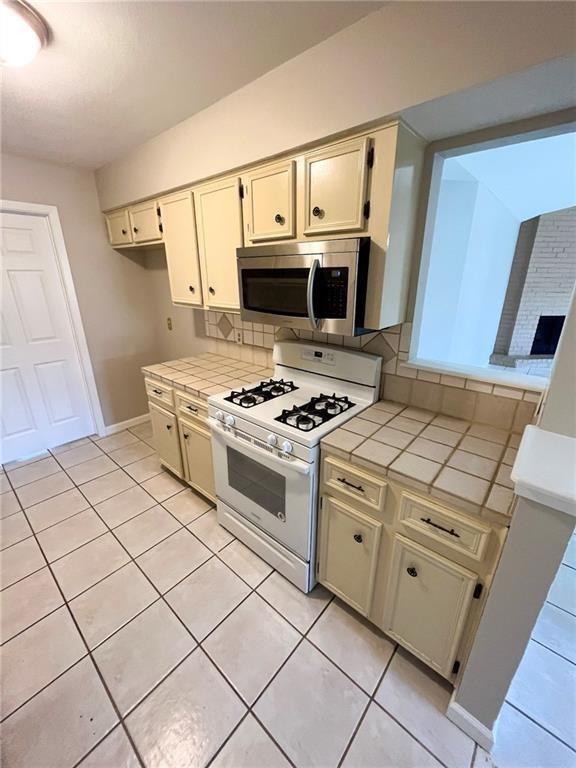 11516 Sandy Loam Trl Property Photo 8