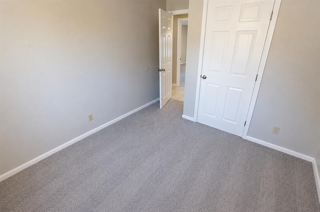 11516 Sandy Loam Trl Property Photo 14