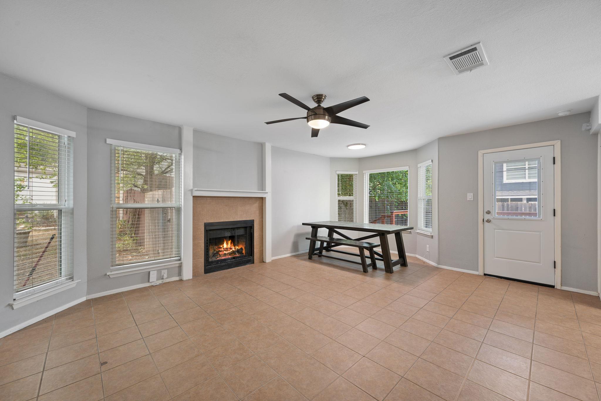 2100 Kenneth Ave Property Photo 4