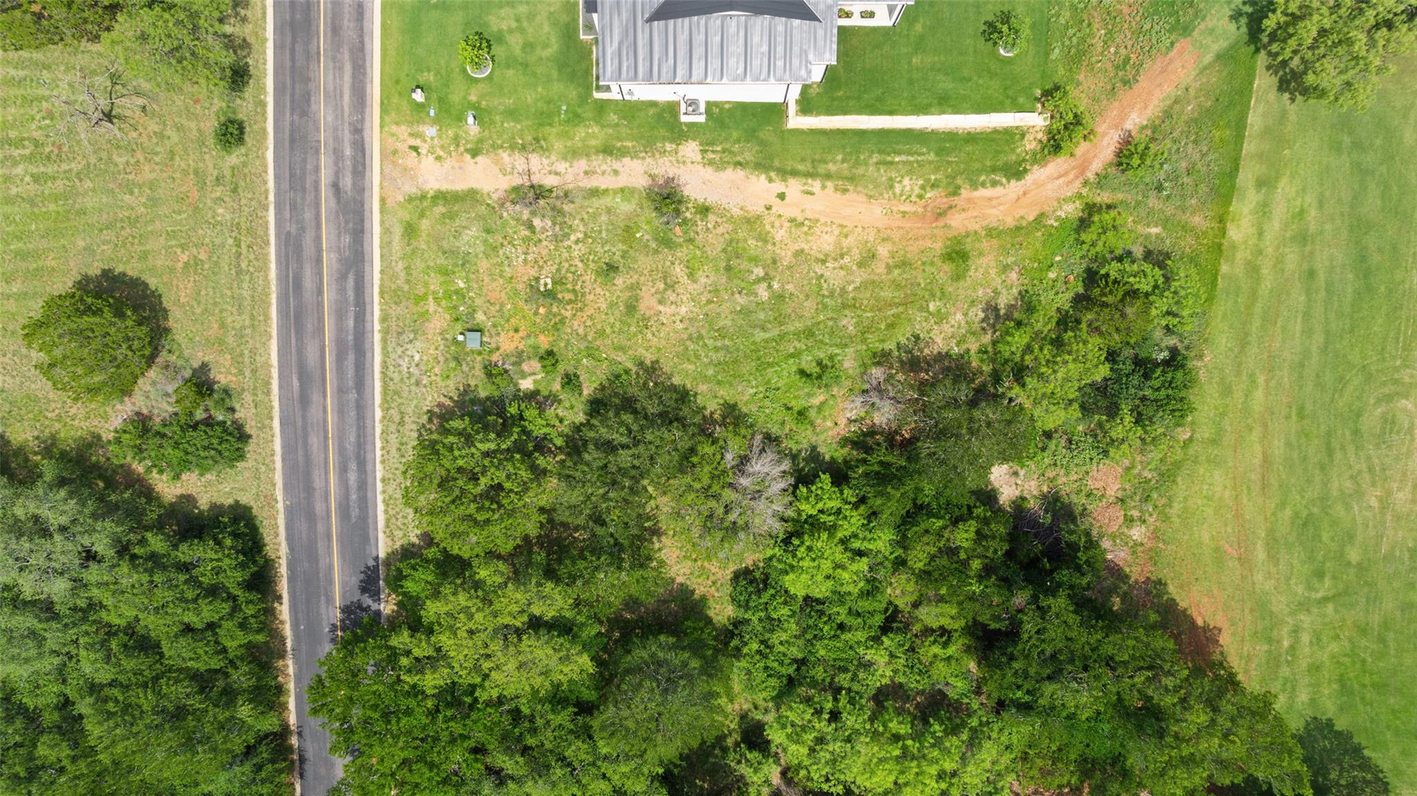 W27003 Mountain Leather None Property Photo 5