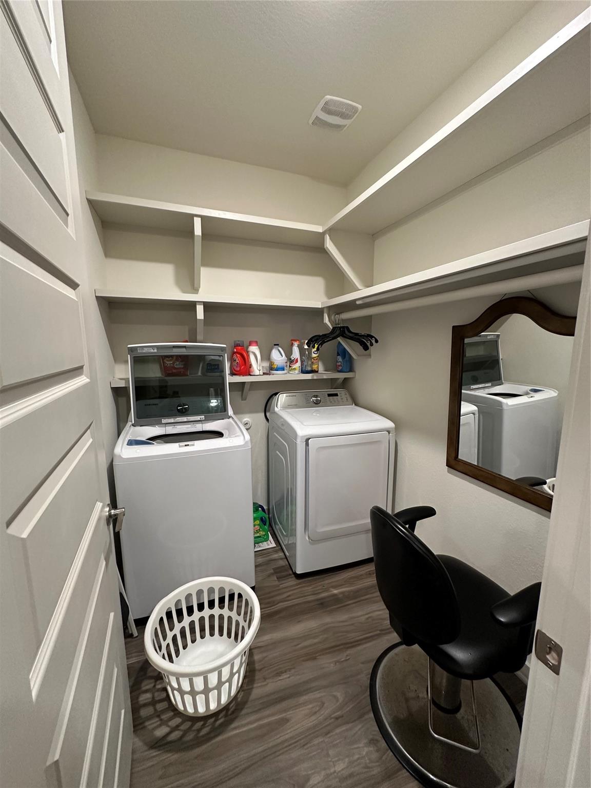 2409 Gabriels Horn Rd Property Photo 14