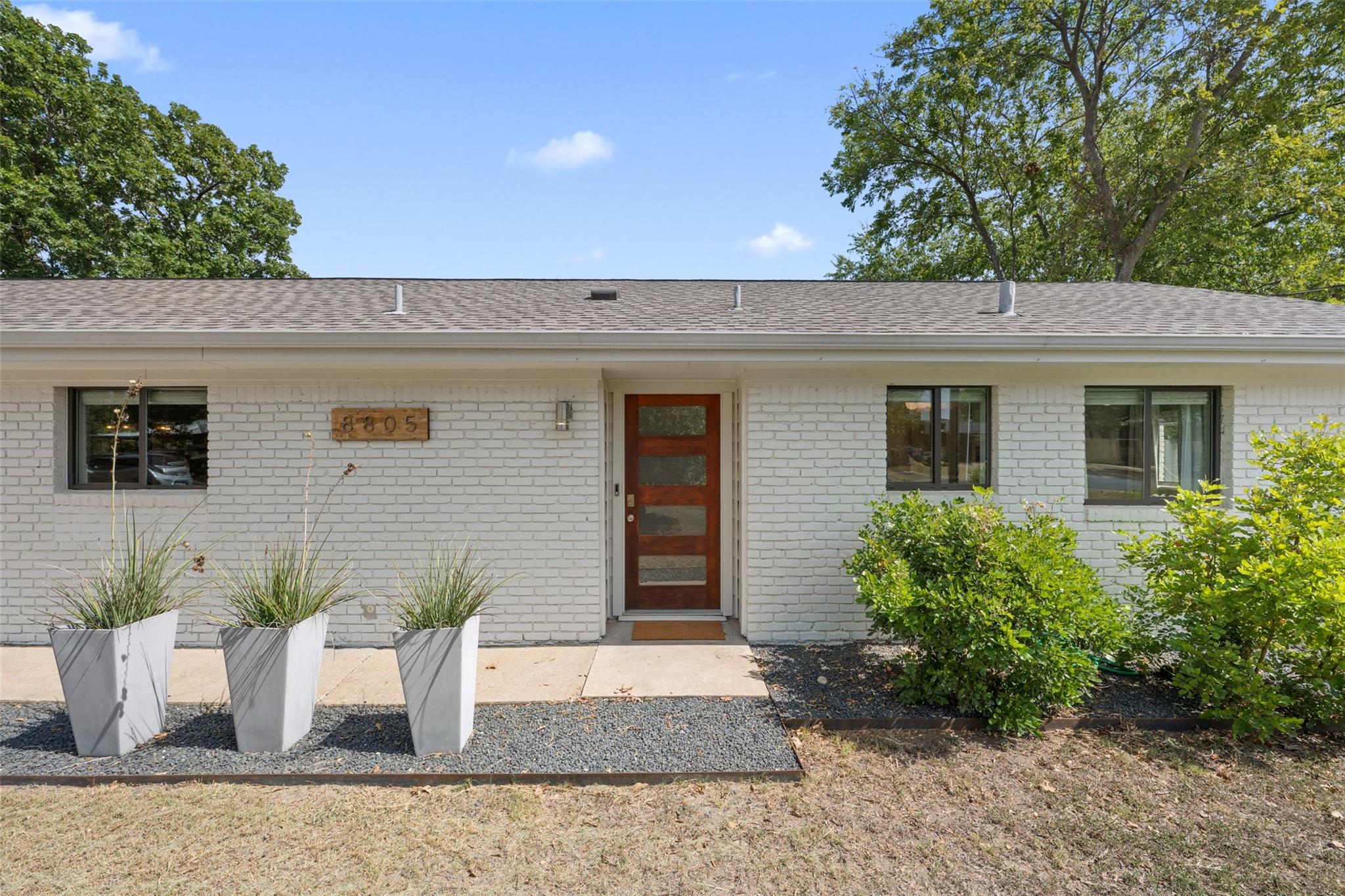 8805 Leisure Dr Property Photo 1