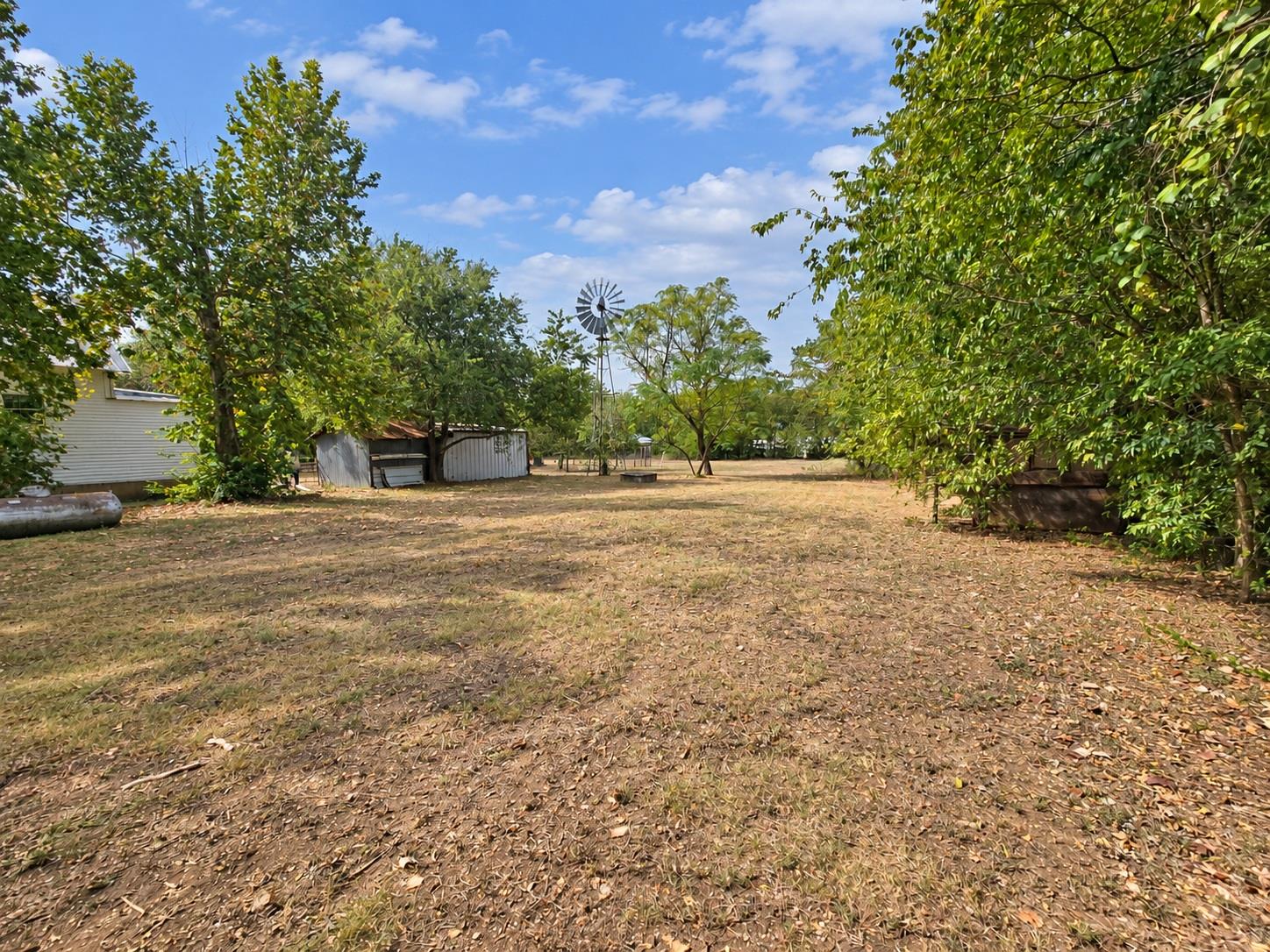 1809 Main St Property Photo 14