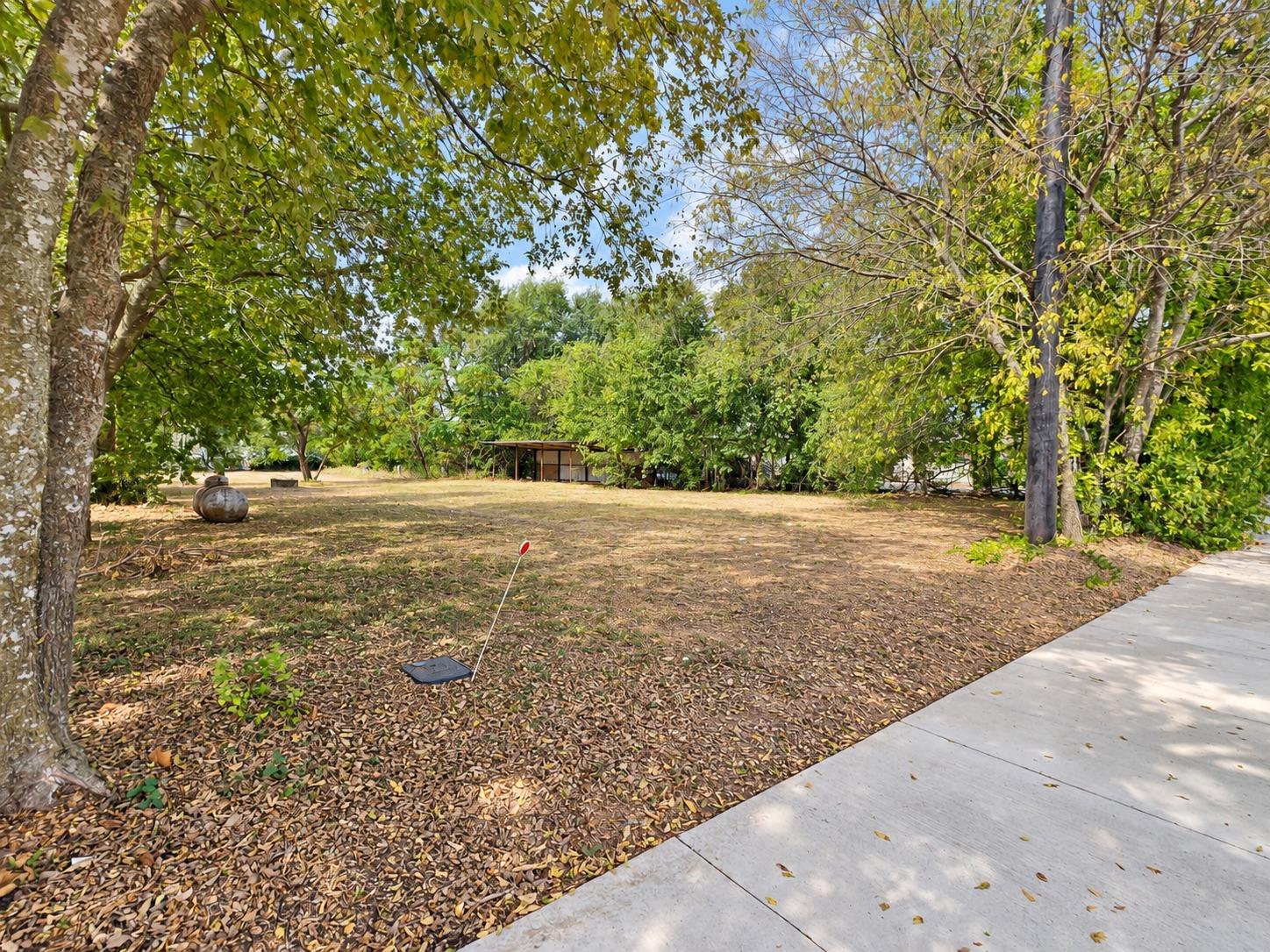 1809 Main St Property Photo 18