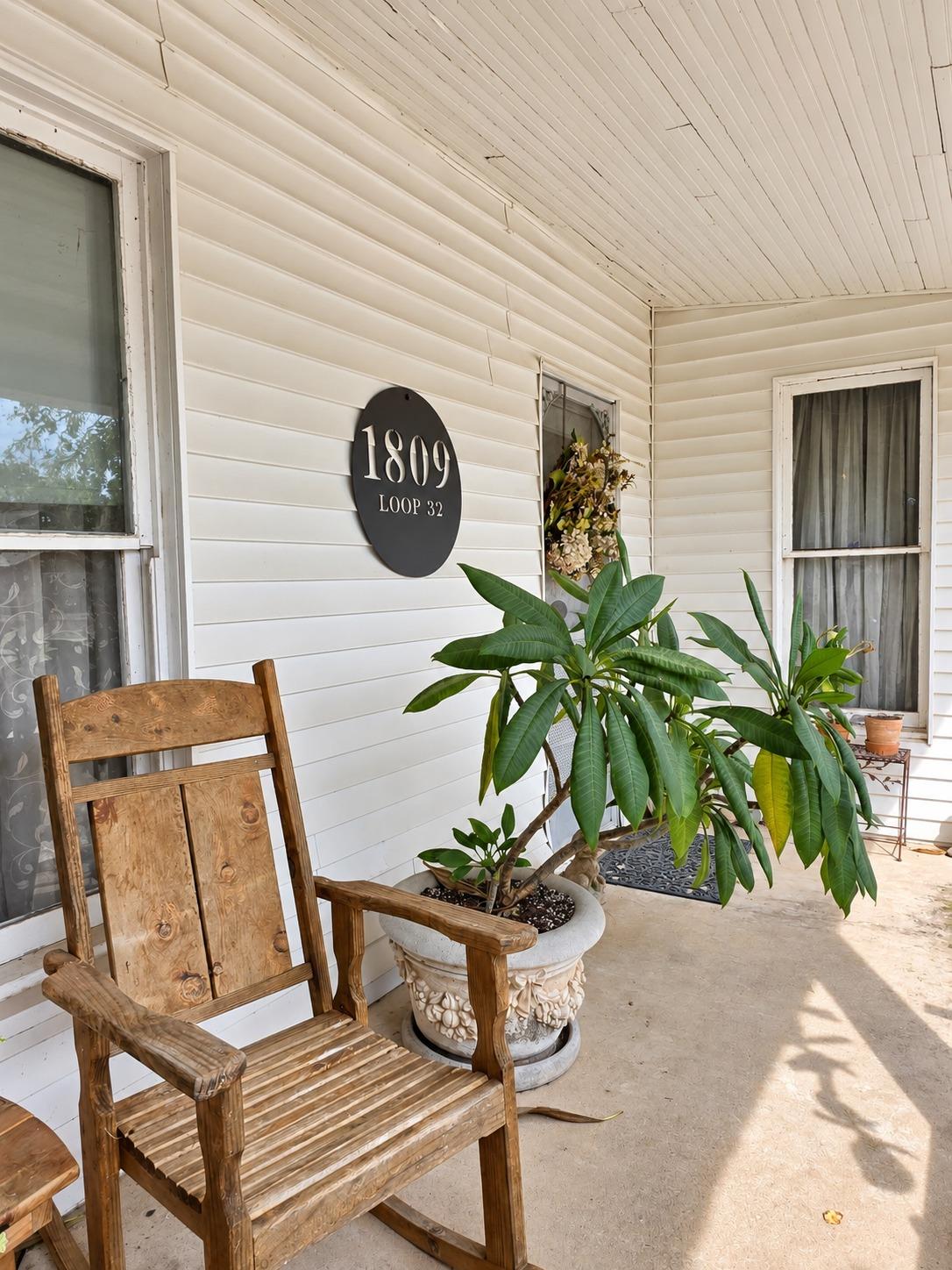 1809 Main St Property Photo 21