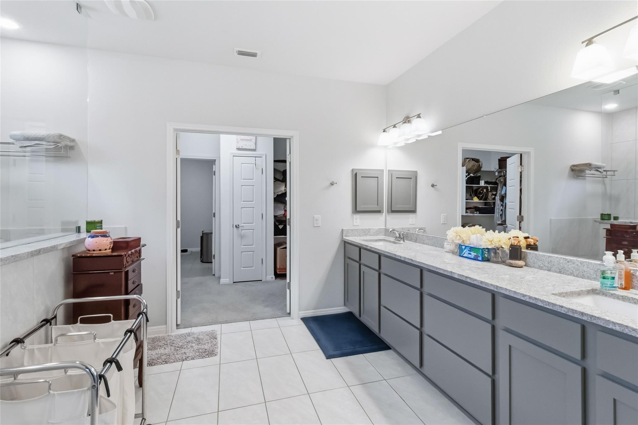 181 Pecos St Property Photo 11