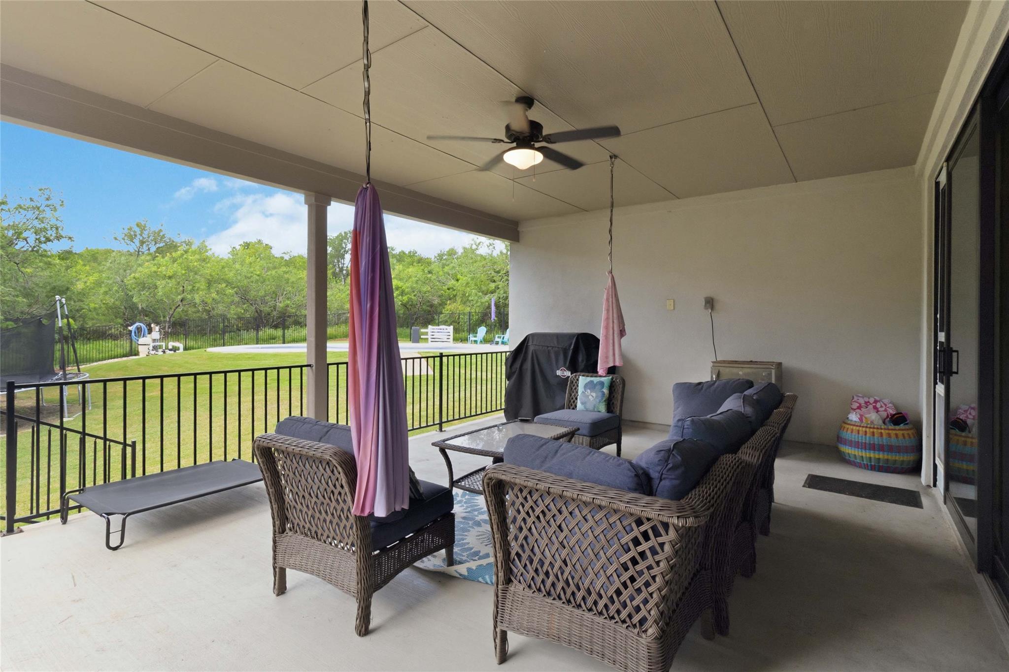 181 Pecos St Property Photo 20
