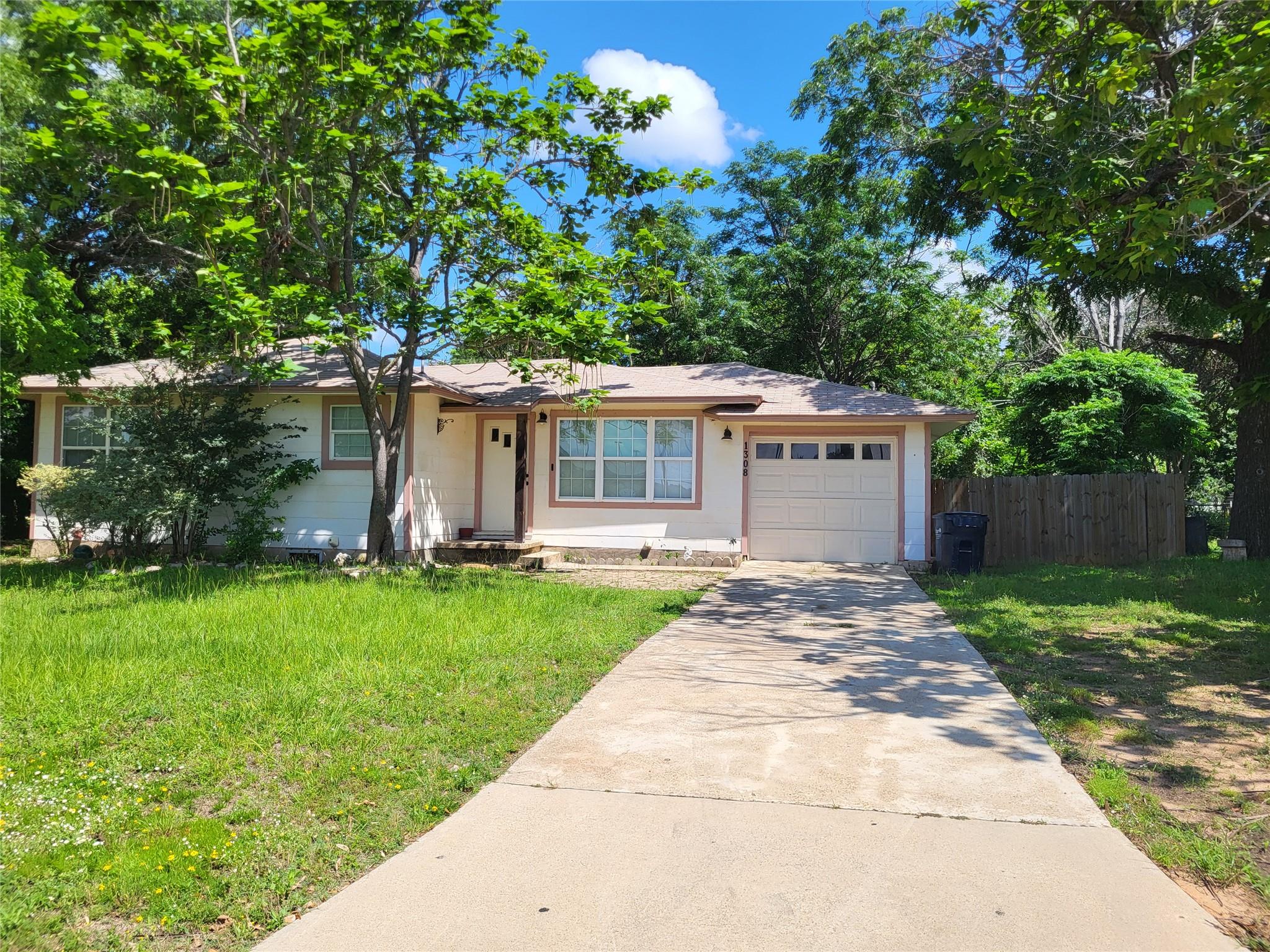 1308 Murray Ave Property Photo 1