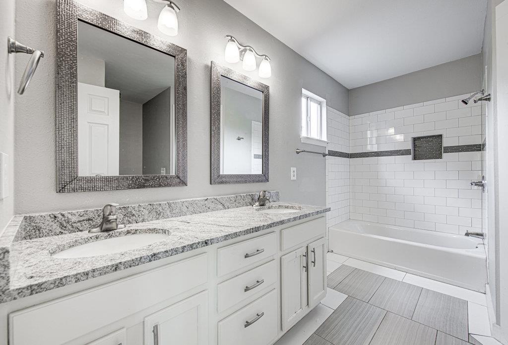 1302 Crete Ln Property Photo 21