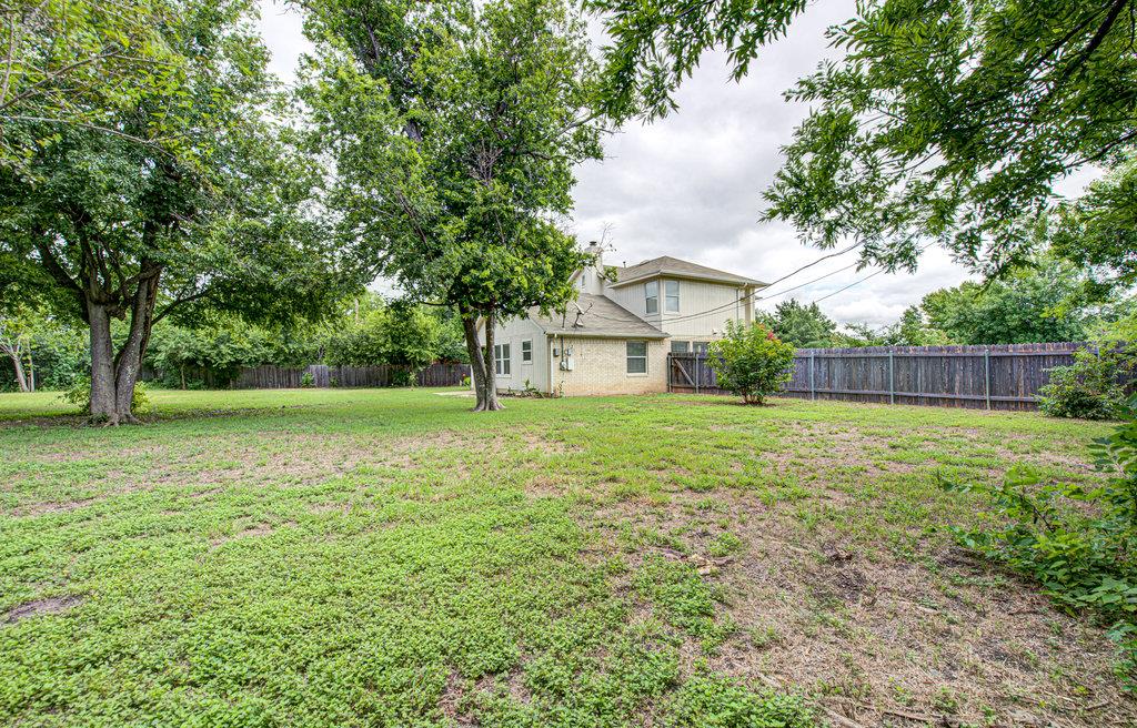 1302 Crete Ln Property Photo 26