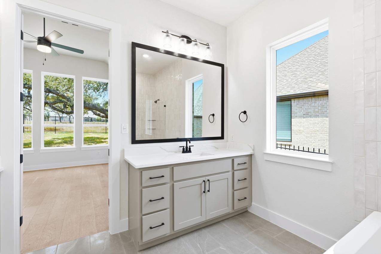 315 Leaning Rock Rdg Property Photo 16