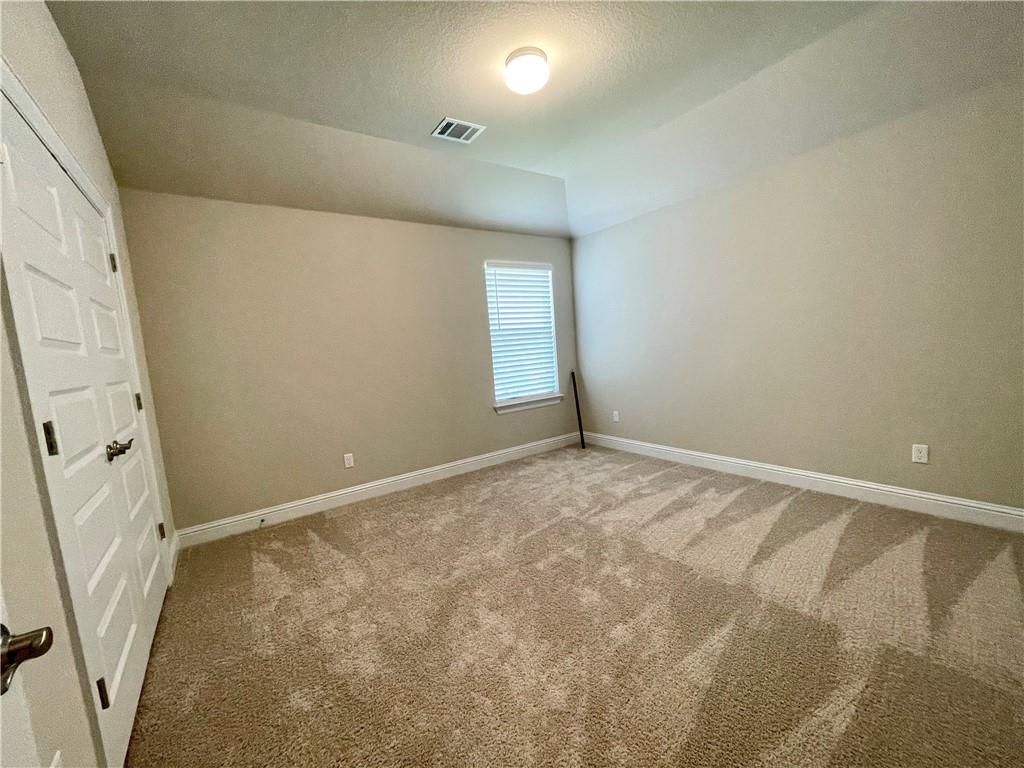 148 Riverhill Dr Property Photo 19