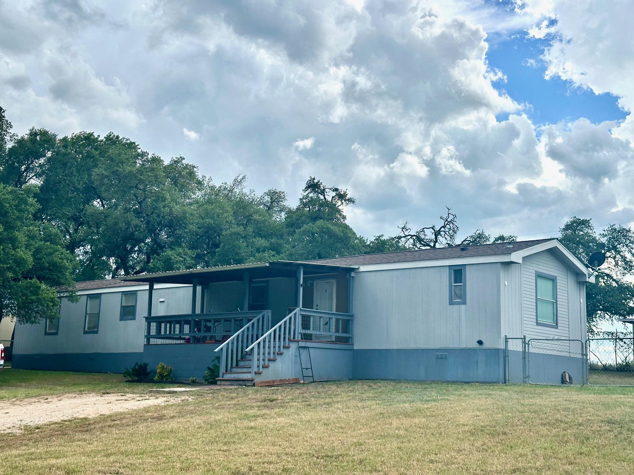 1780 Fm 1626 Rd Property Photo 1