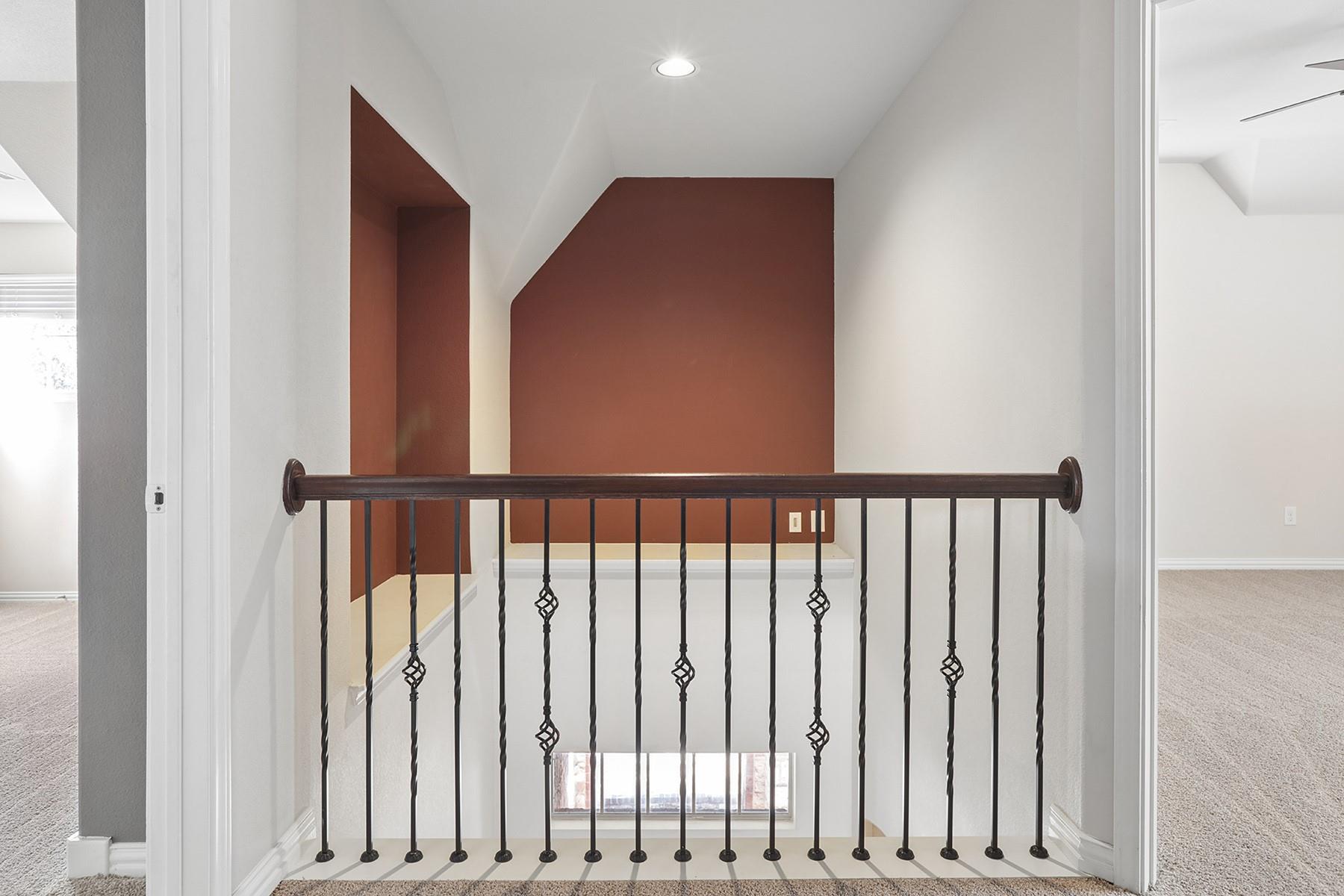 2454 Santa Barbara Loop Property Photo 13