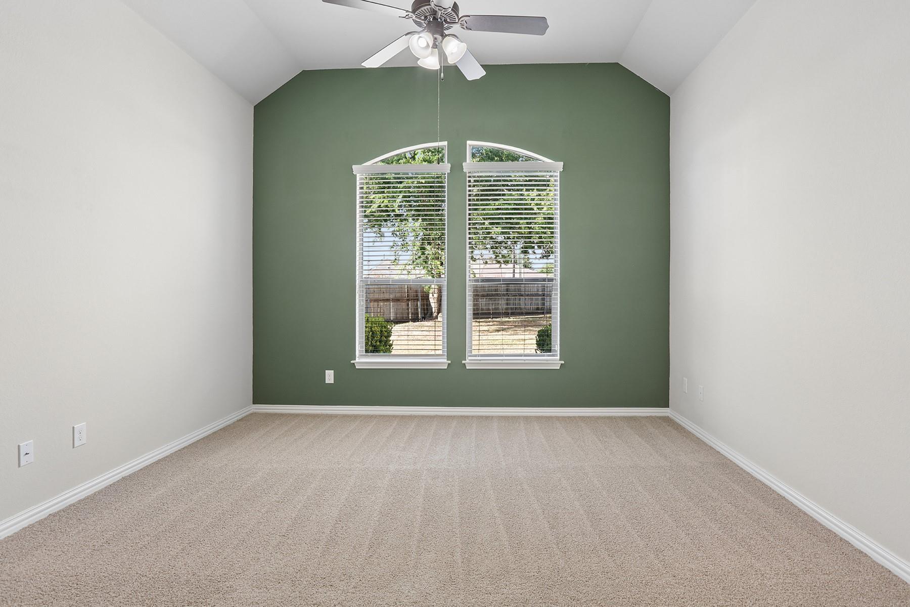 2454 Santa Barbara Loop Property Photo 18