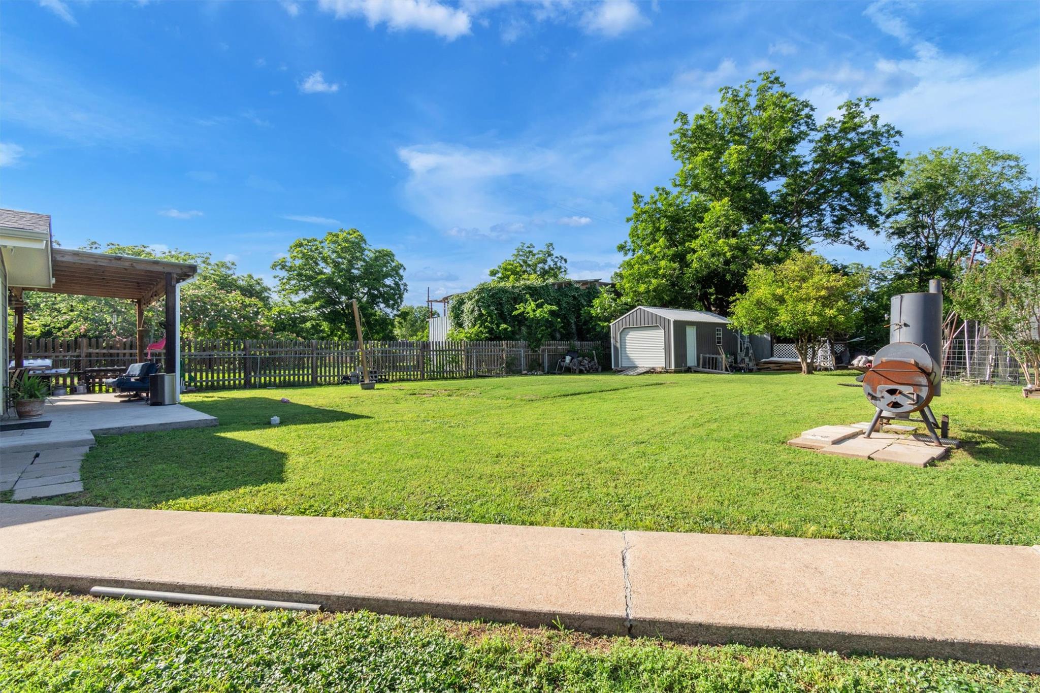 1009 Crepe Myrtle Dr Property Photo 22