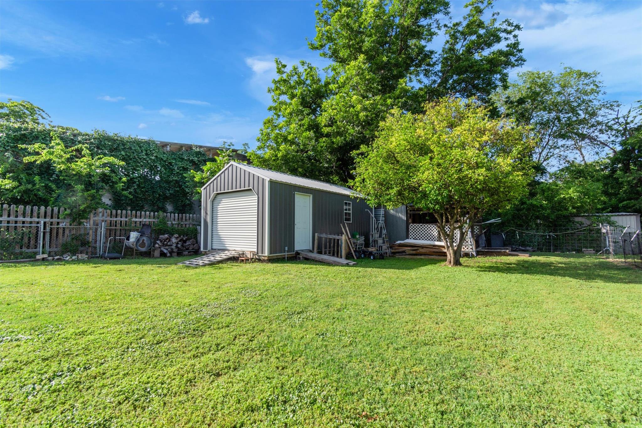 1009 Crepe Myrtle Dr Property Photo 23