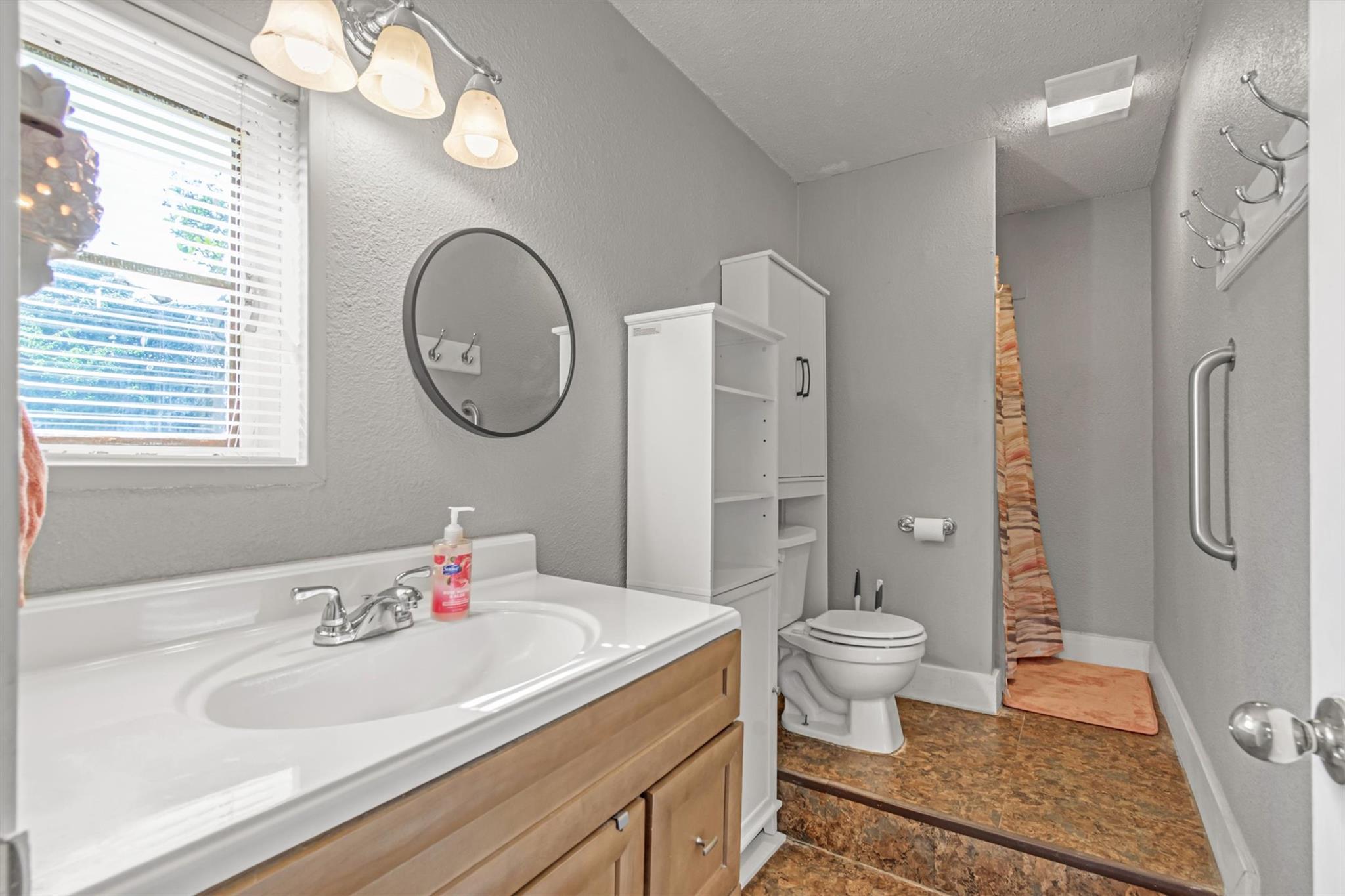 1009 Crepe Myrtle Dr Property Photo 28